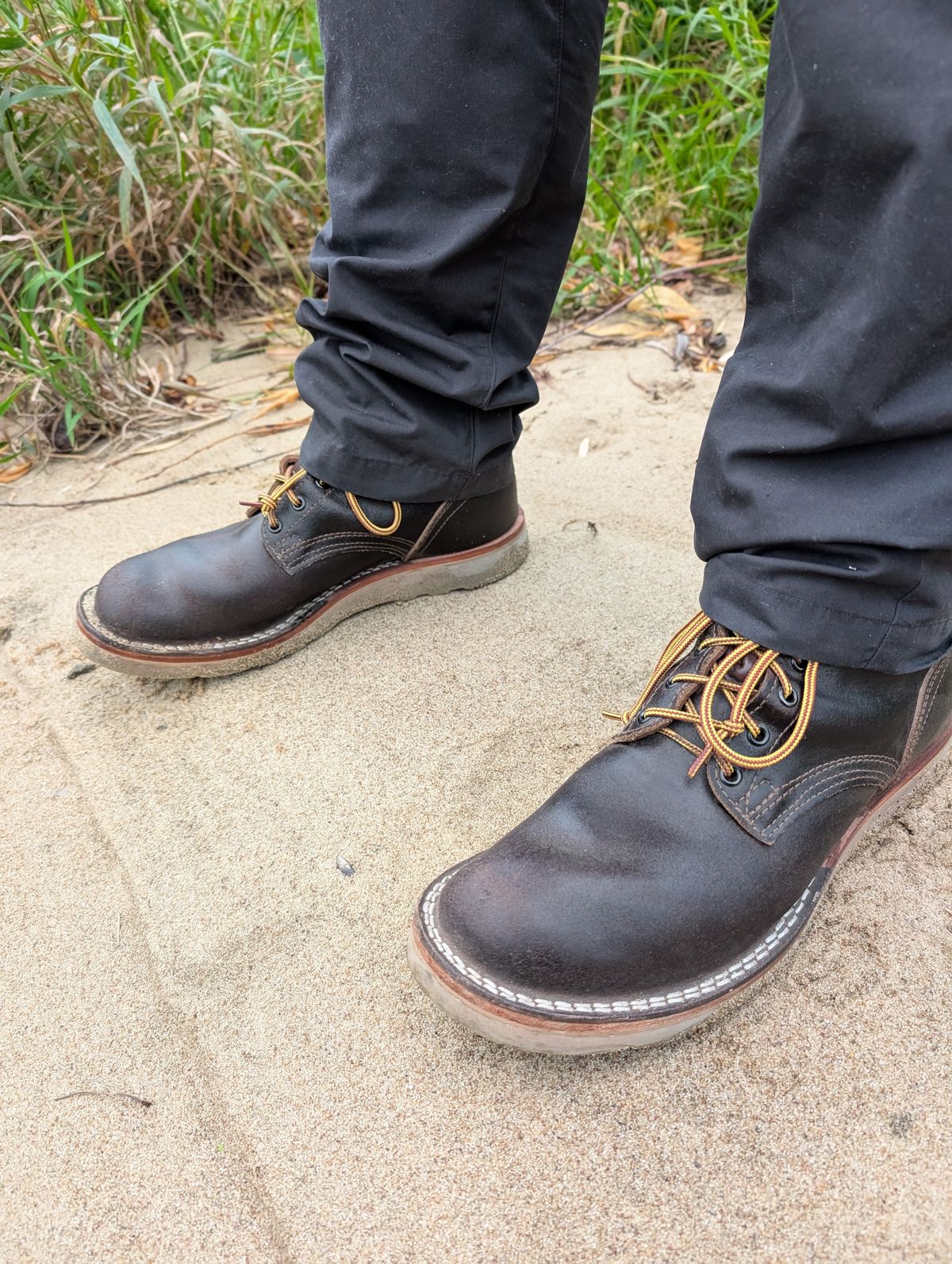 Photo by JY on November 1, 2024 of the Nicks MTO in Horween Brown Waxed Flesh.