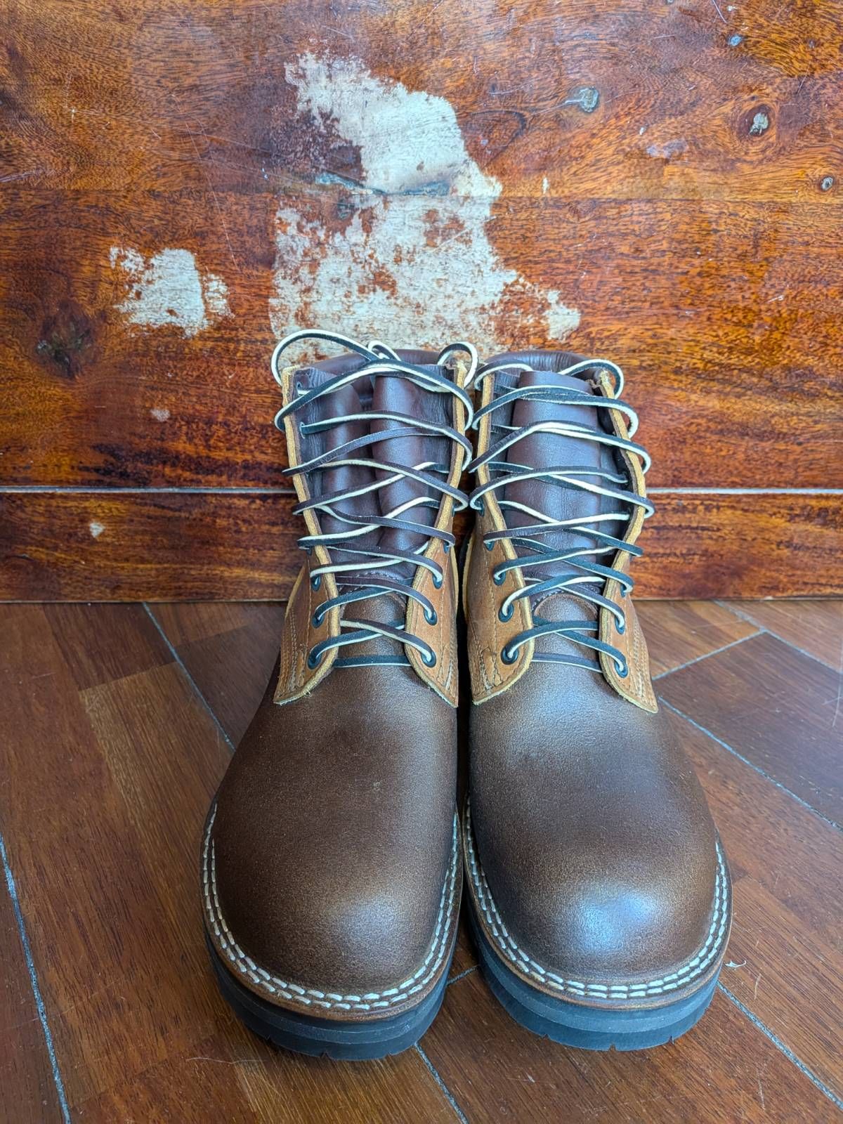 Photo by JY on October 2, 2025 of the Nicks MTO in Spokane Honey & Spokane Honey Waxed Flesh.