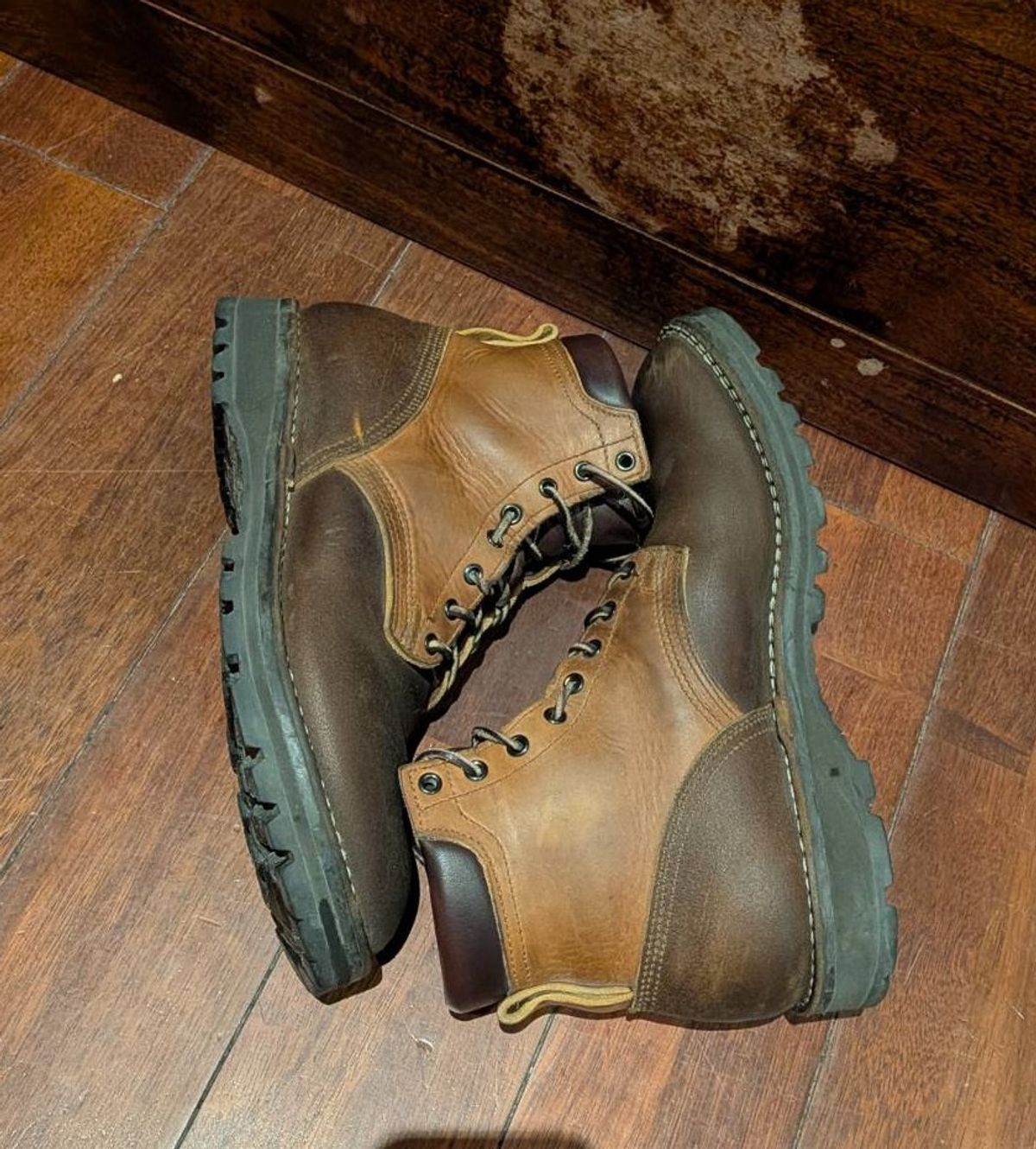 Photo by JY on November 2, 2025 of the Nicks MTO in Spokane Honey & Spokane Honey Waxed Flesh.