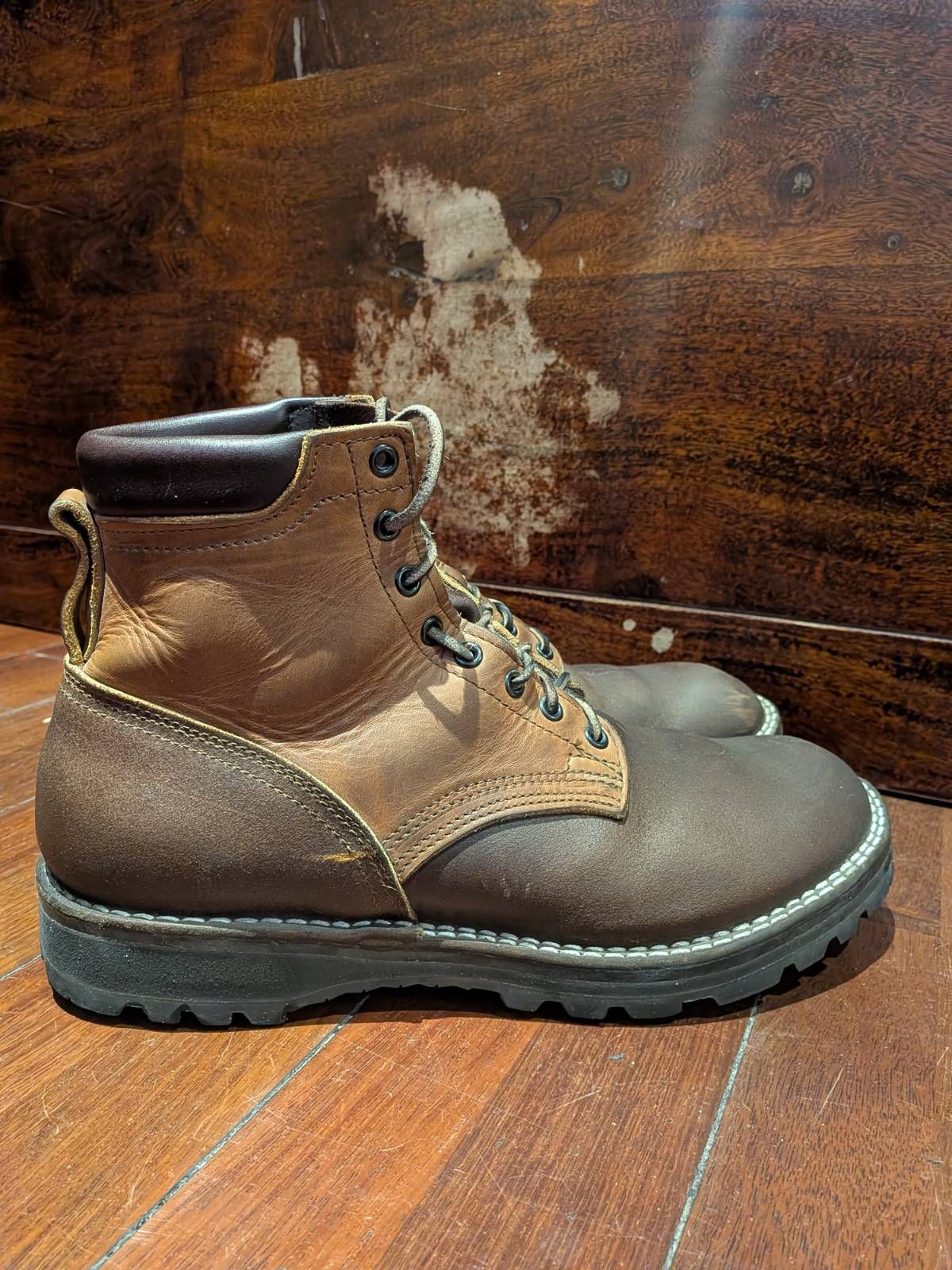 Photo by JY on November 2, 2025 of the Nicks MTO in Spokane Honey & Spokane Honey Waxed Flesh.