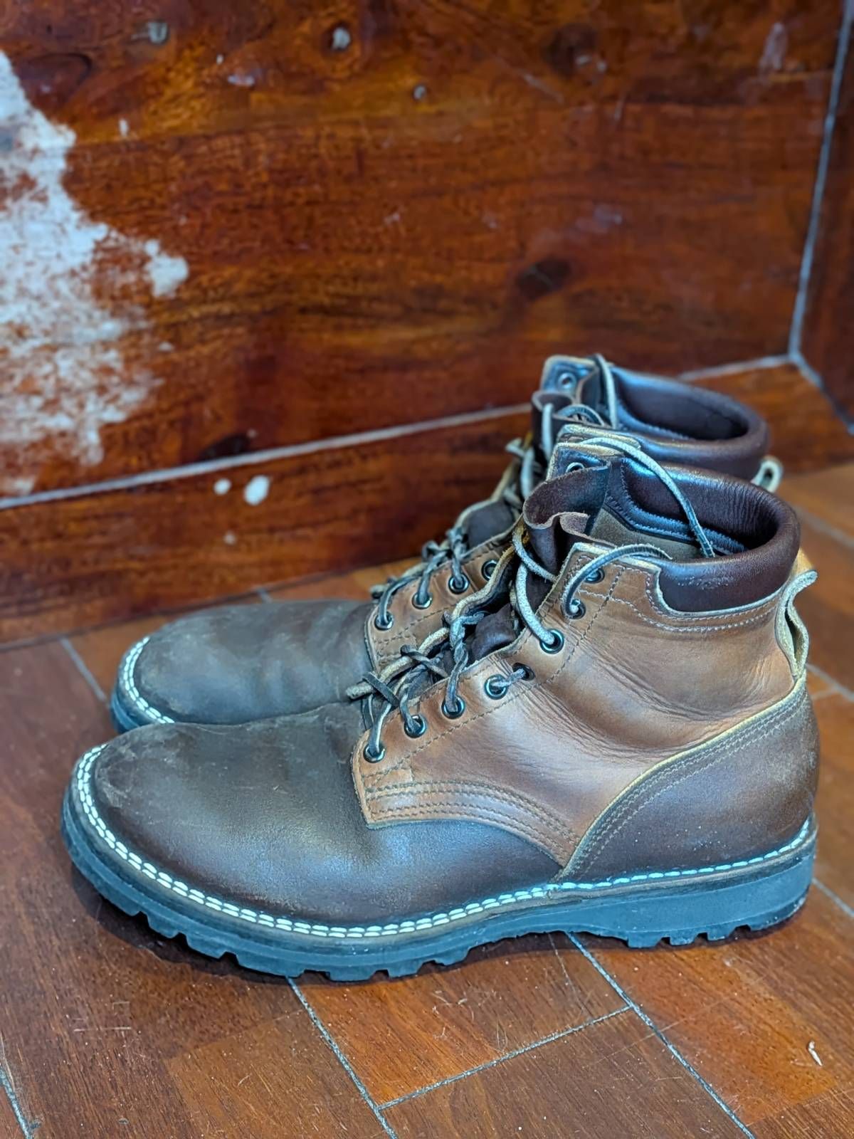 Photo by JY on December 5, 2025 of the Nicks MTO in Spokane Honey & Spokane Honey Waxed Flesh.