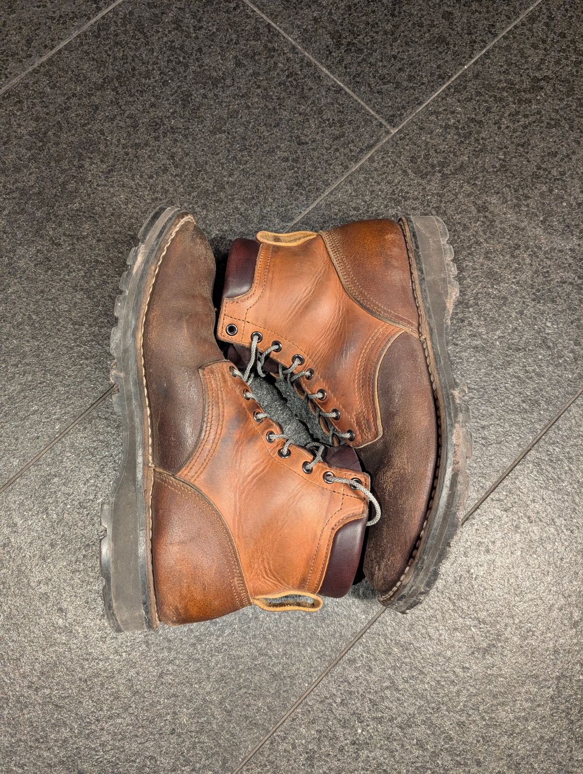 Photo by JY on February 5, 2026 of the Nicks MTO in Spokane Honey & Spokane Honey Waxed Flesh.