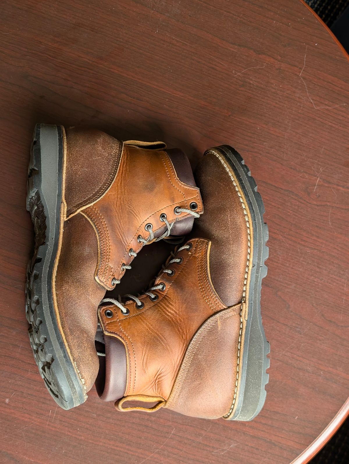 Photo by JY on March 5, 2026 of the Nicks MTO in Spokane Honey & Spokane Honey Waxed Flesh.