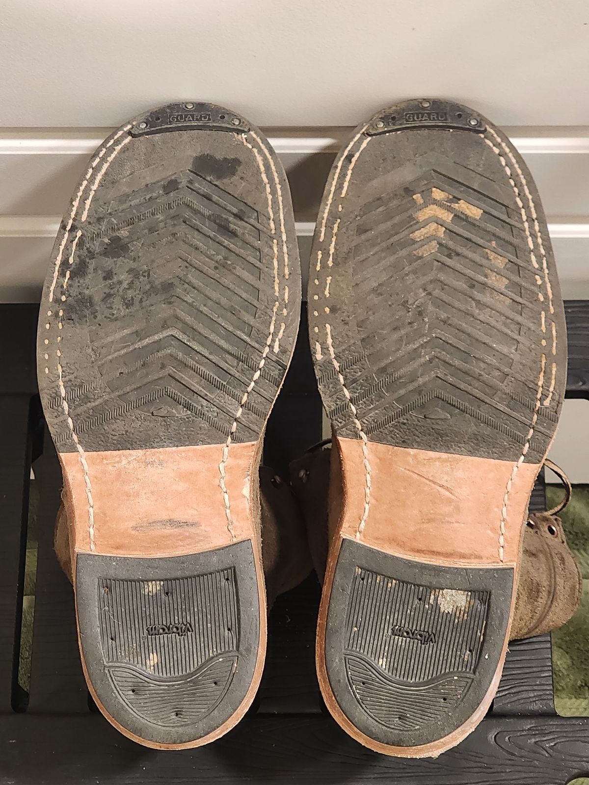 Photo by Randomlurker541 on March 5, 2026 of the White's 355 Cutter in Army Green Desert Oasis.