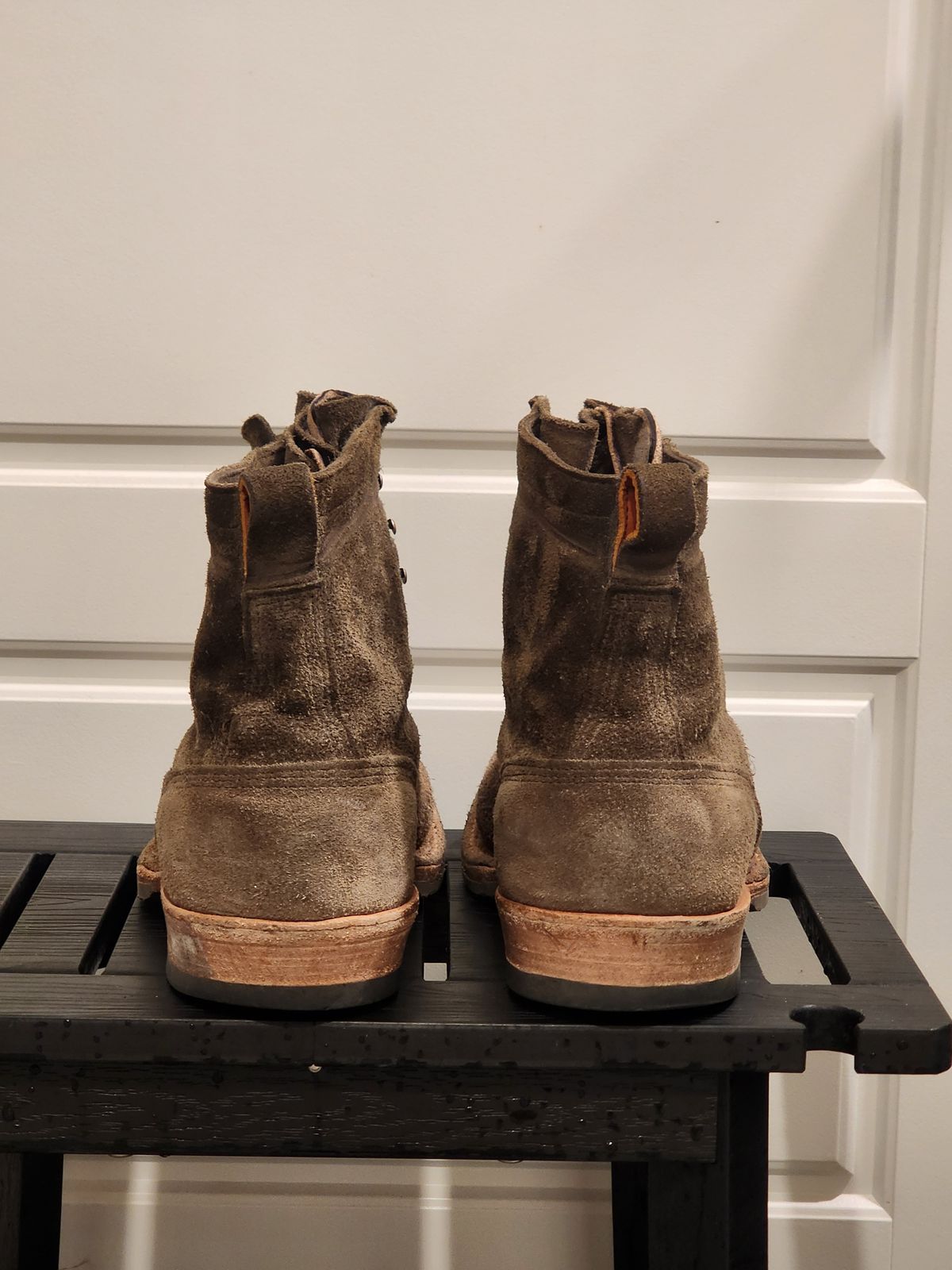 Photo by Randomlurker541 on March 5, 2026 of the White's 355 Cutter in Army Green Desert Oasis.