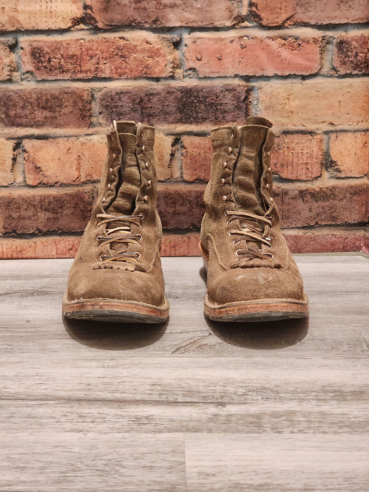 Photo by Randomlurker541 on April 6, 2026 of the White's 355 Cutter in Army Green Desert Oasis.