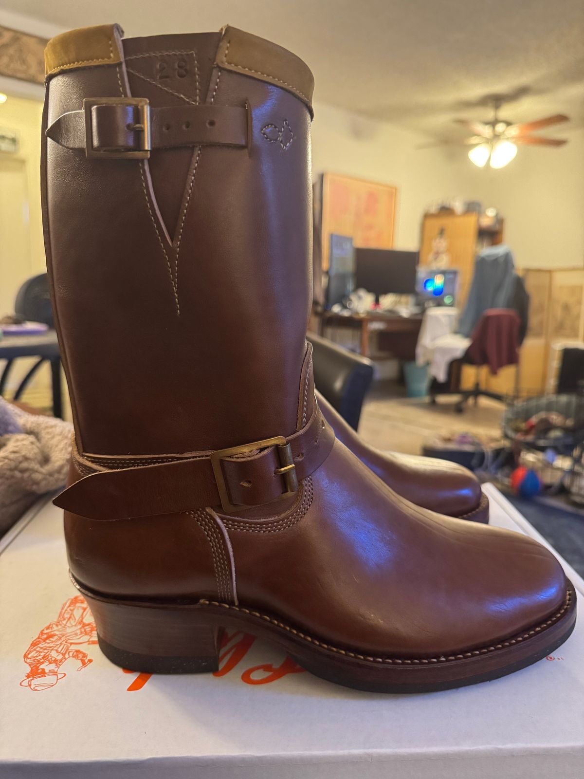 Photo by canopy_ on July 29, 2025 of the Role Club Engineer Boots in Brown Italian Horsehide.