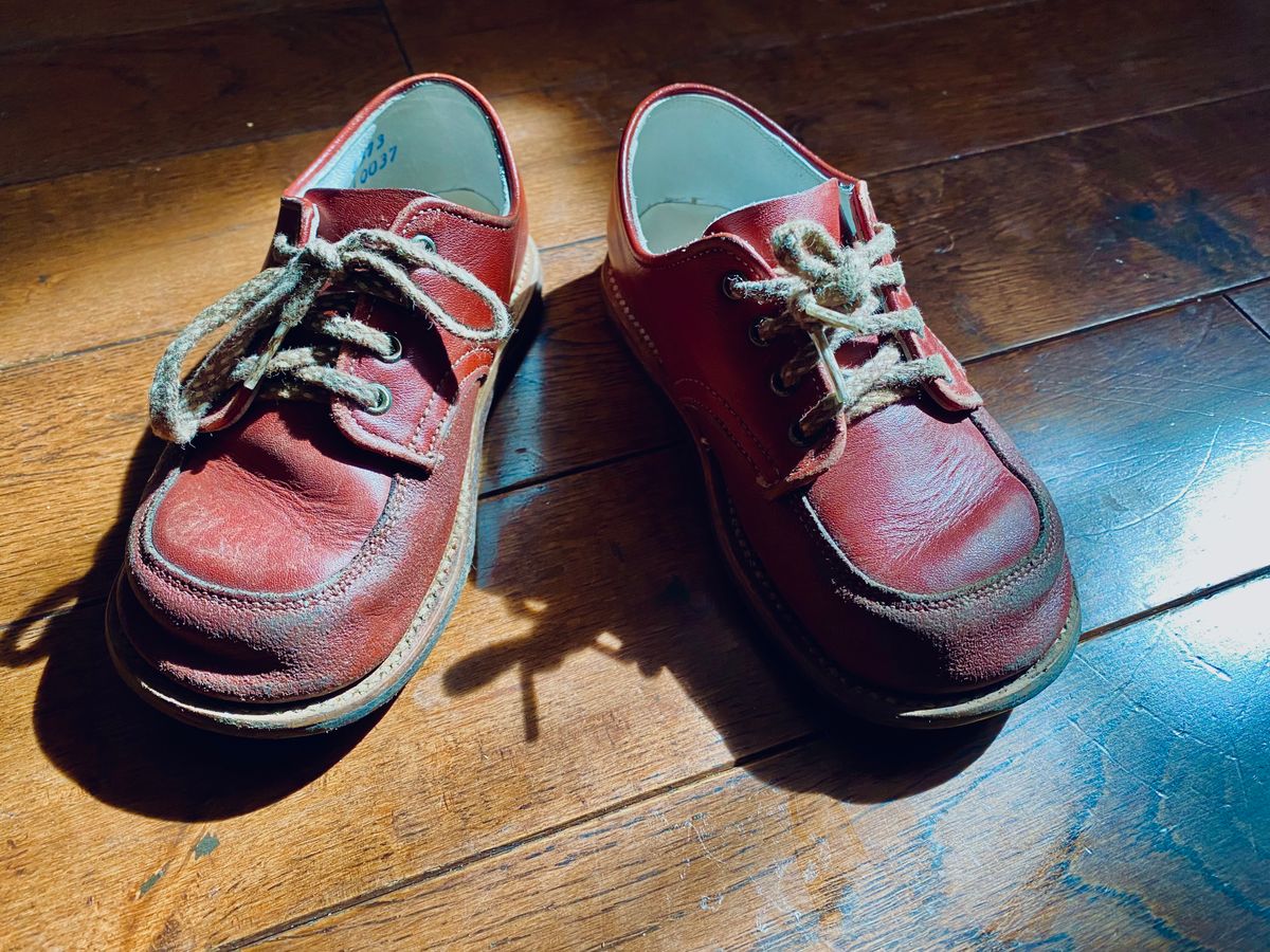 Photo by JT on May 18, 2024 of the Stride Rite Unknown Model in Full Grain.