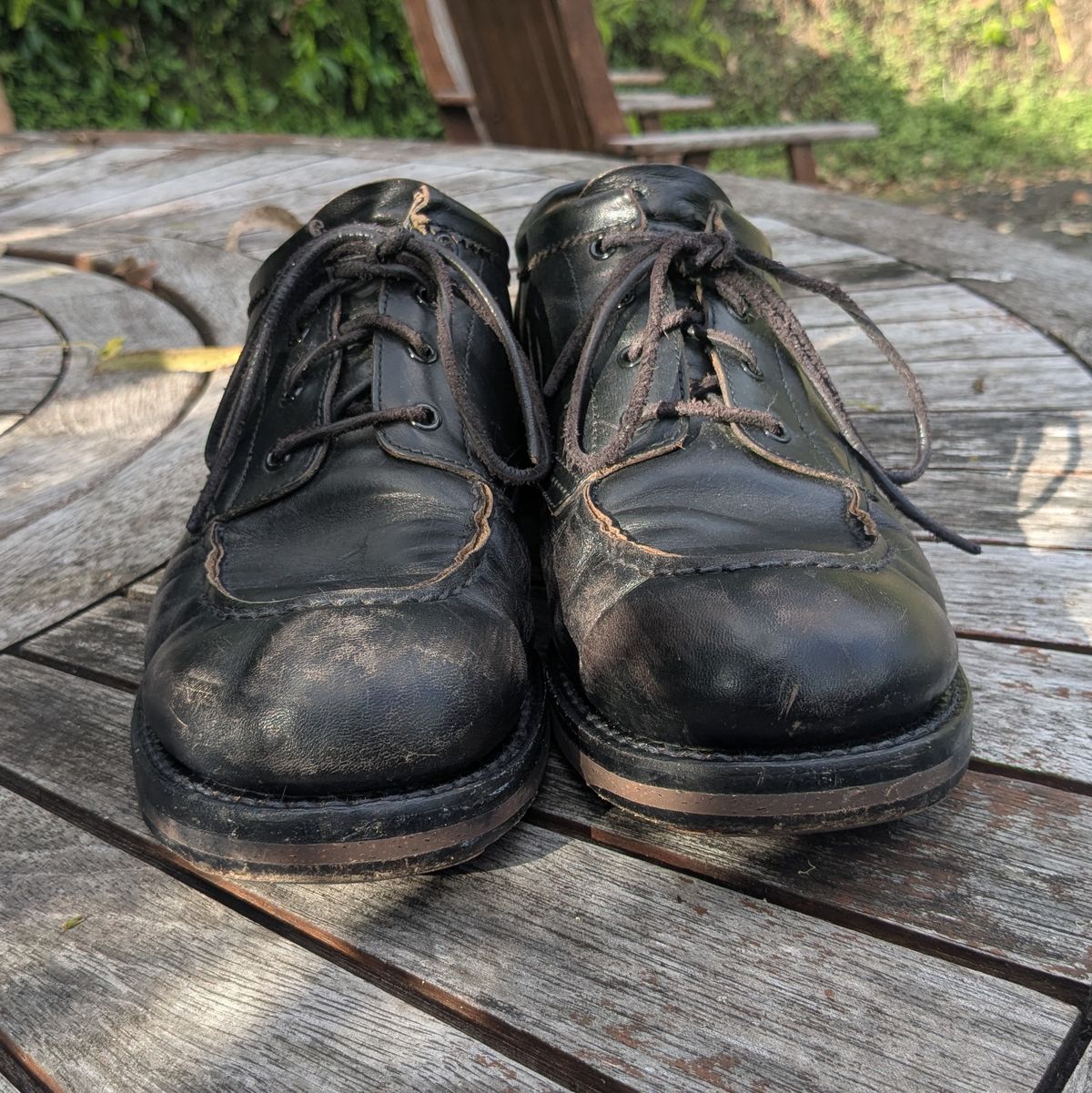 Photo by dante on December 1, 2025 of the Rolling Dub Trio Coupen Low Moc in Black Horse Front #1020.