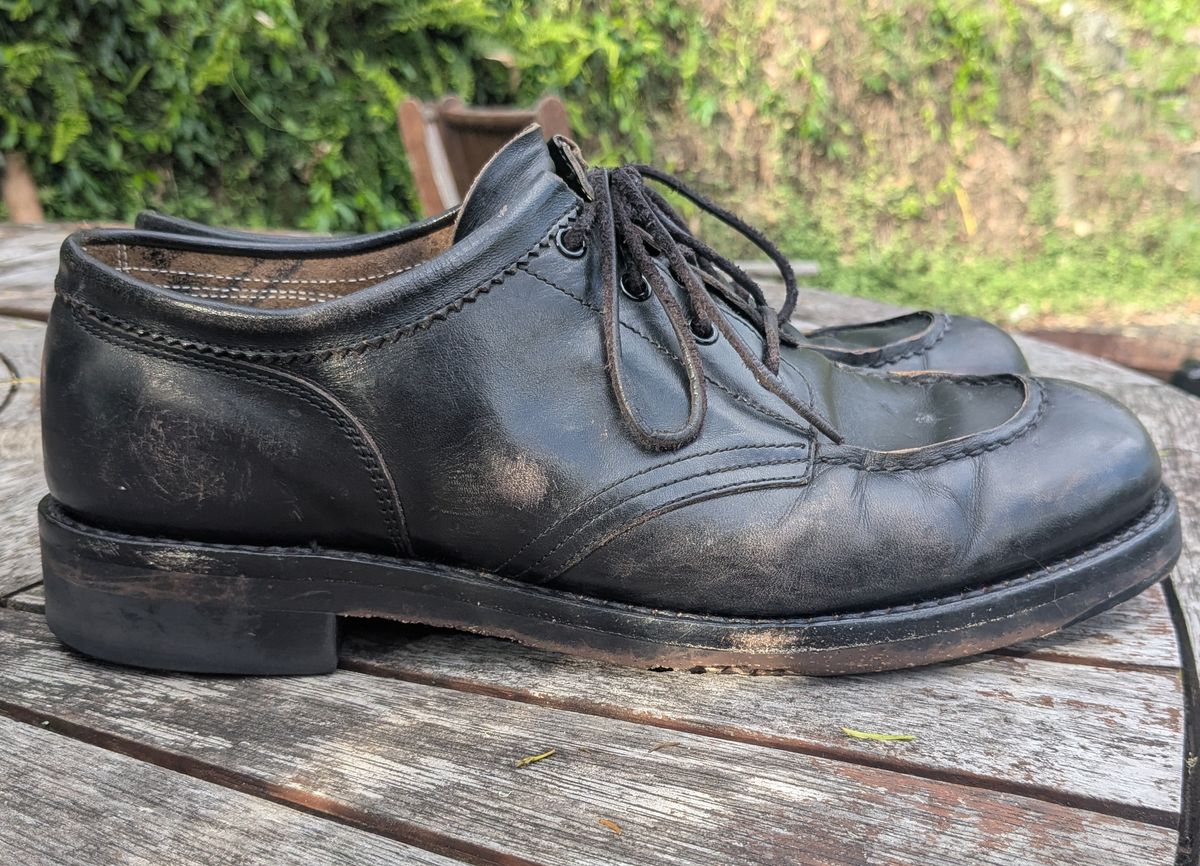 Photo by dante on December 1, 2025 of the Rolling Dub Trio Coupen Low Moc in Black Horse Front #1020.