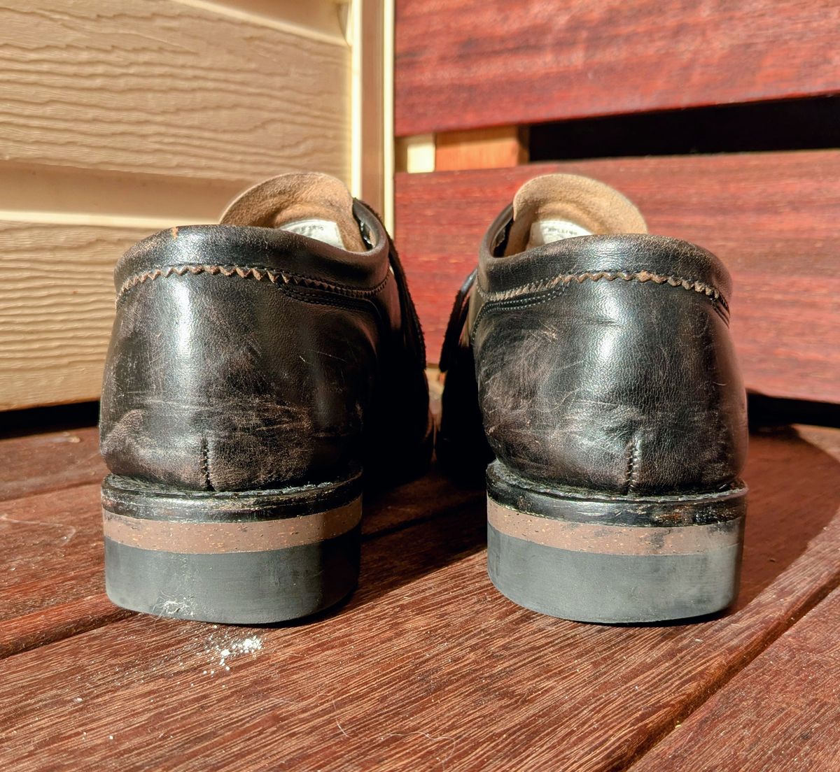 Photo by dante on February 3, 2026 of the Rolling Dub Trio Coupen Low Moc in Black Horse Front #1020.