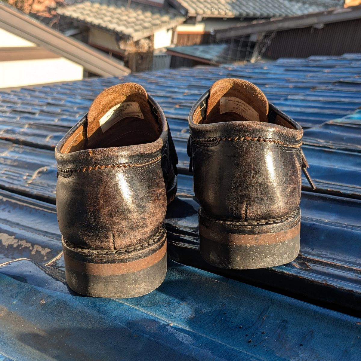 Photo by dante on April 2, 2026 of the Rolling Dub Trio Coupen Low Moc in Black Horse Front #1020.