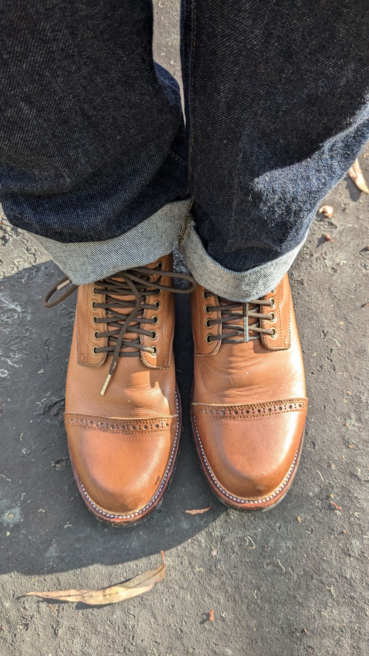 Photo by dante on December 1, 2024 of the Tahura Kaktoes in Tochigi Jeans #5 Khaki.