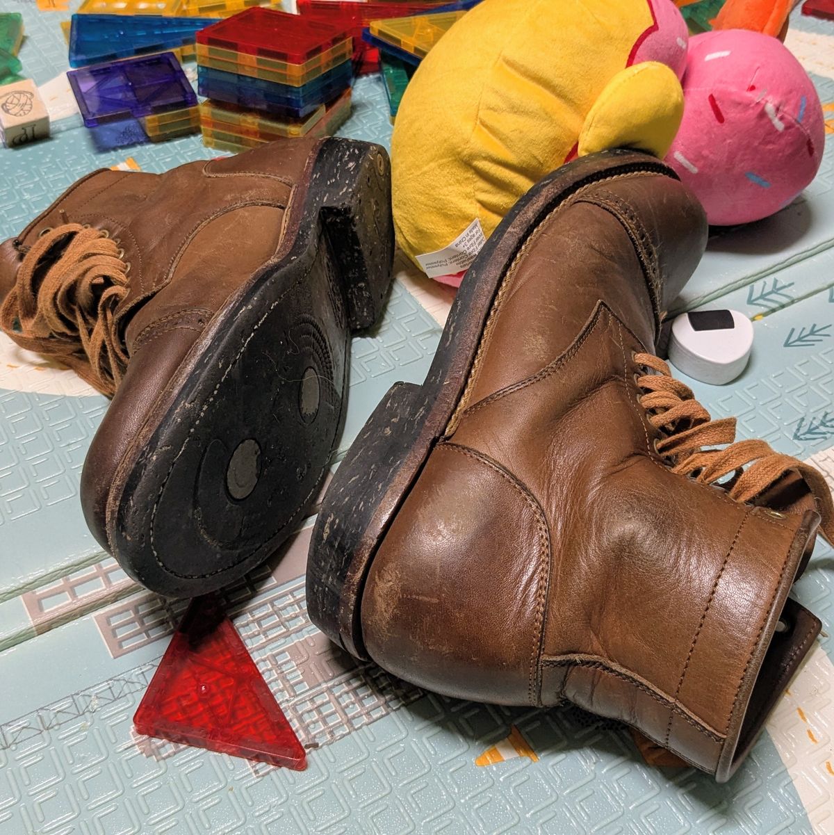 Photo by dante on September 20, 2025 of the Tahura Kaktoes in Tochigi Jeans #5 Khaki.