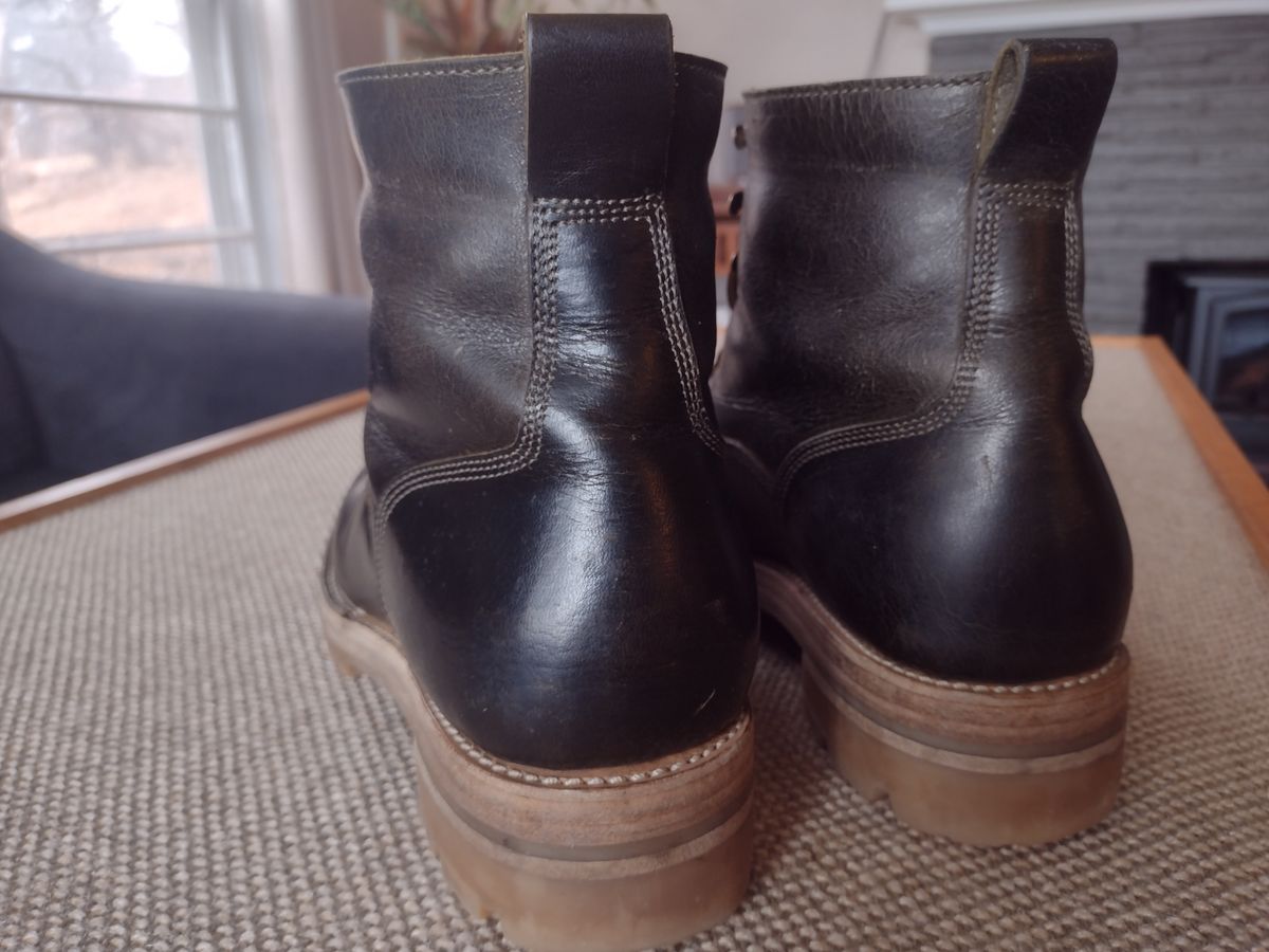 Photo by BootedBrewer on February 28, 2025 of the Caswell Boot Company Carver in Gallun Olive Teton Stag.