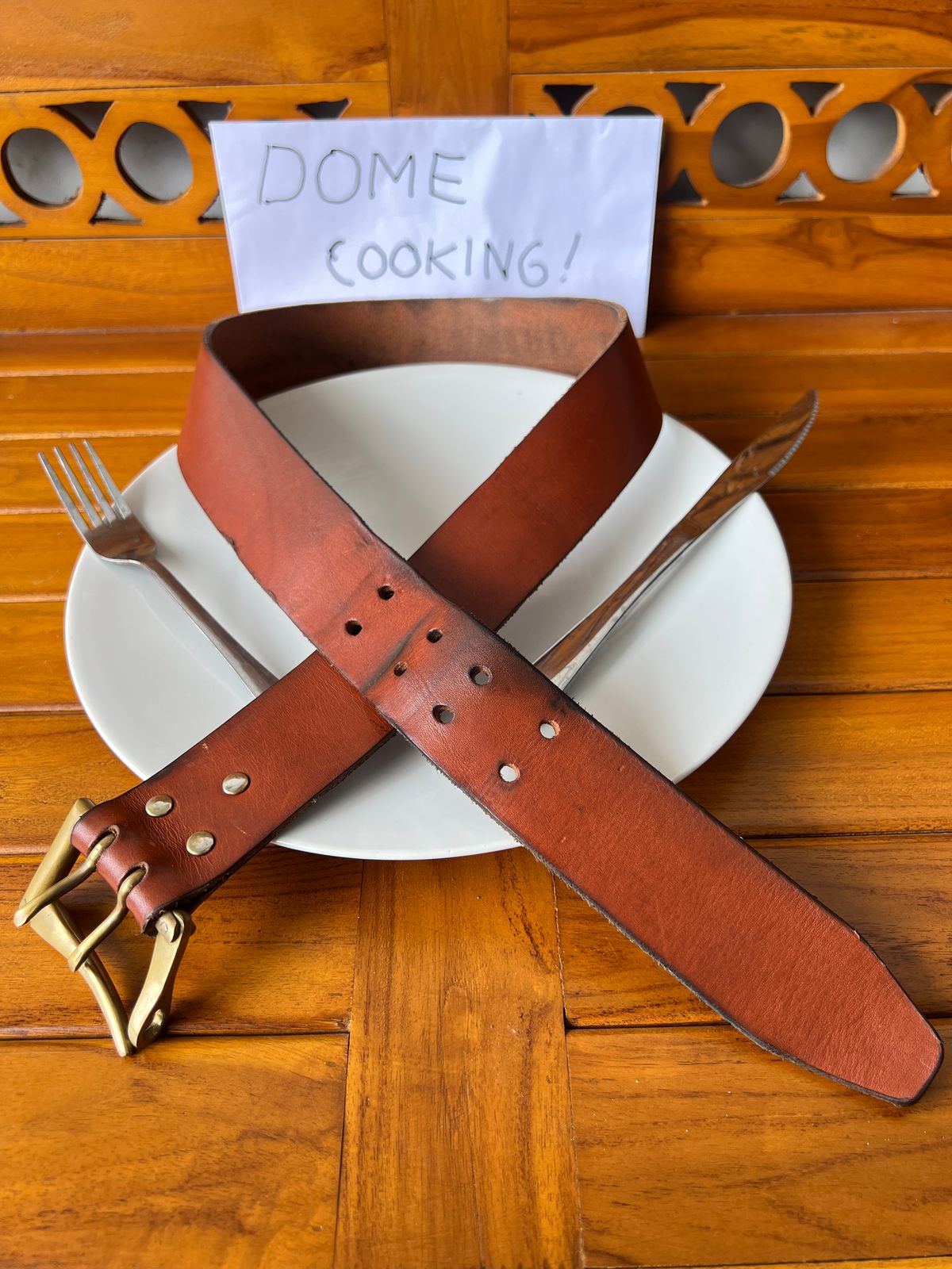 Photo by bimarosyidwicaksono on November 3, 2025 of the Self Made Leather Belt in Rocky Walpier Italy Cognac.