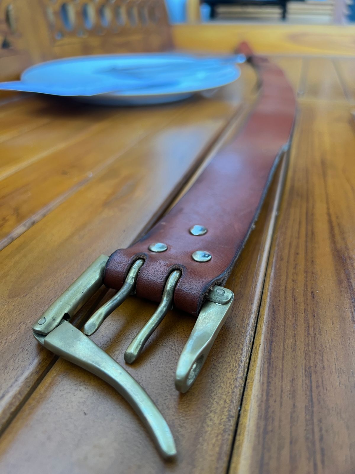 Photo by bimarosyidwicaksono on November 3, 2025 of the Self Made Leather Belt in Rocky Walpier Italy Cognac.