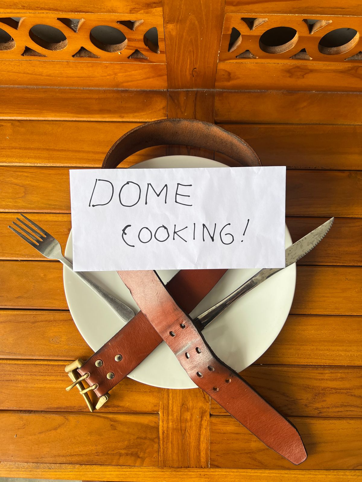 Photo by bimarosyidwicaksono on November 3, 2025 of the Self Made Leather Belt in Rocky Walpier Italy Cognac.