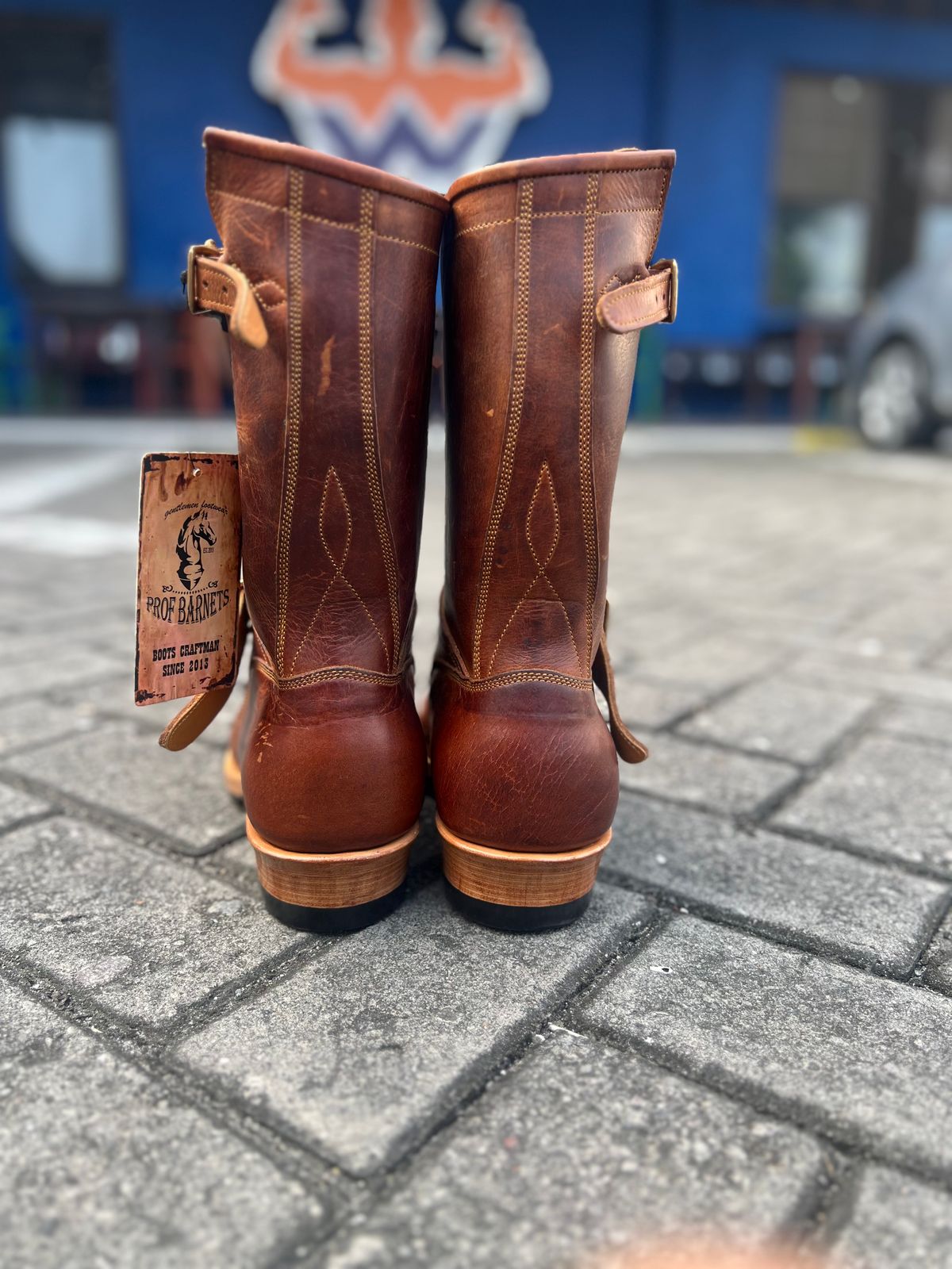 Photo by bimarosyidwicaksono on July 13, 2025 of the Prof Barnets Neocliffwood Boots in Indonesian Brown Java Chrome.