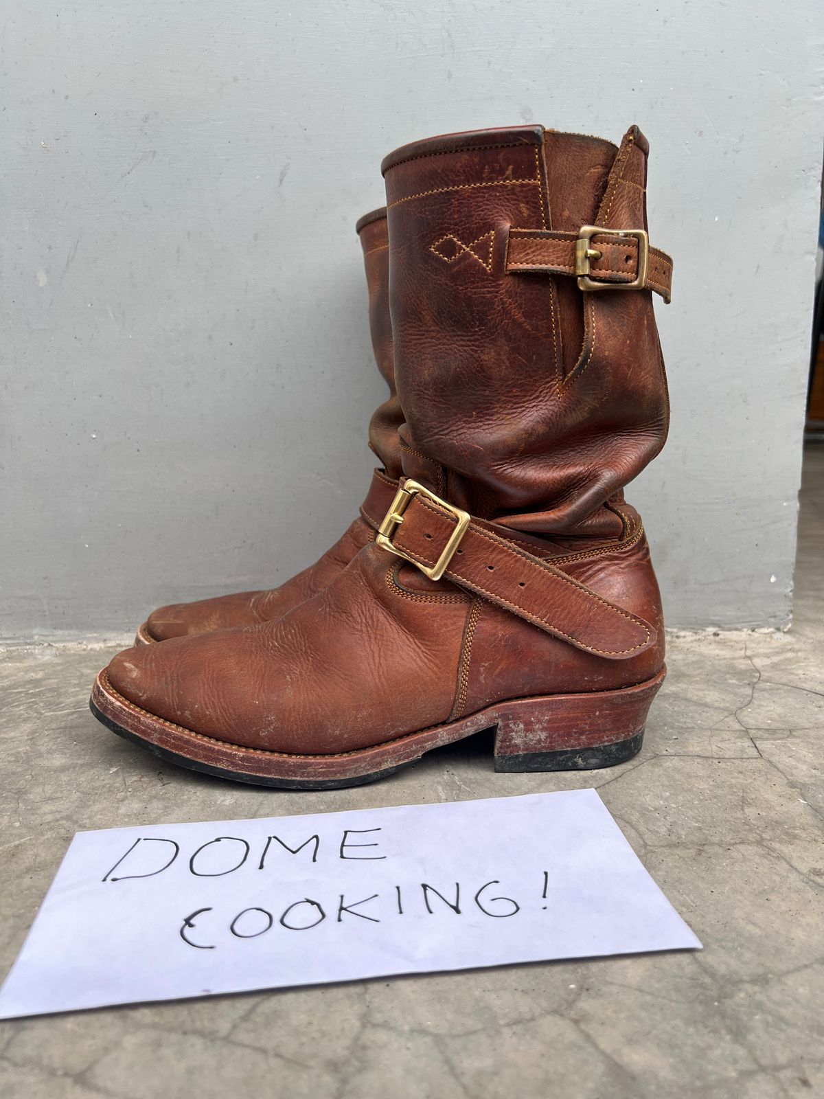 Photo by bimarosyidwicaksono on November 3, 2025 of the Prof Barnets Neocliffwood Boots in Indonesian Brown Java Chrome.