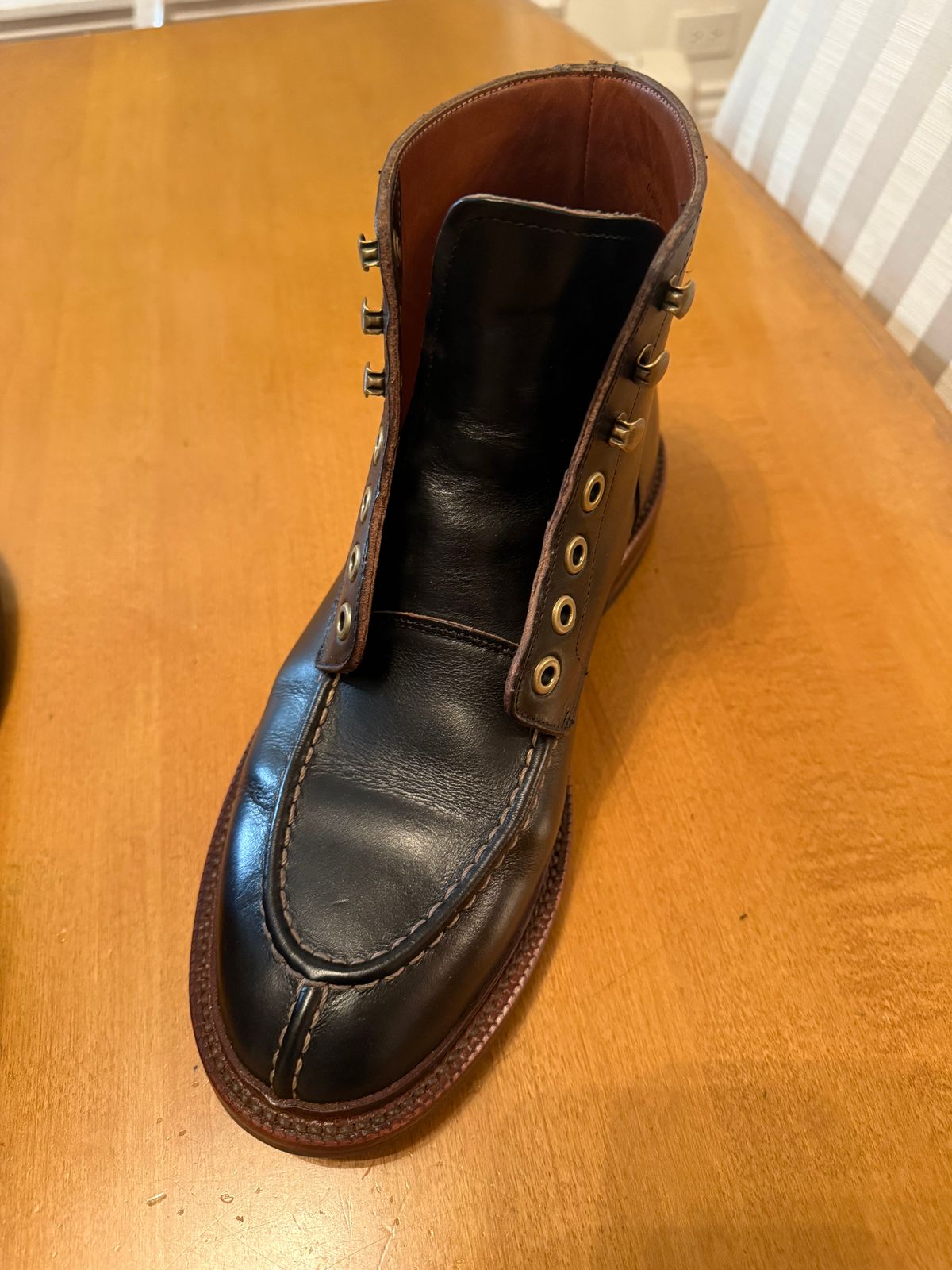 Photo by Bear_runner on October 2, 2025 of the Grant Stone Ottawa Boot in Horween Chromexel.