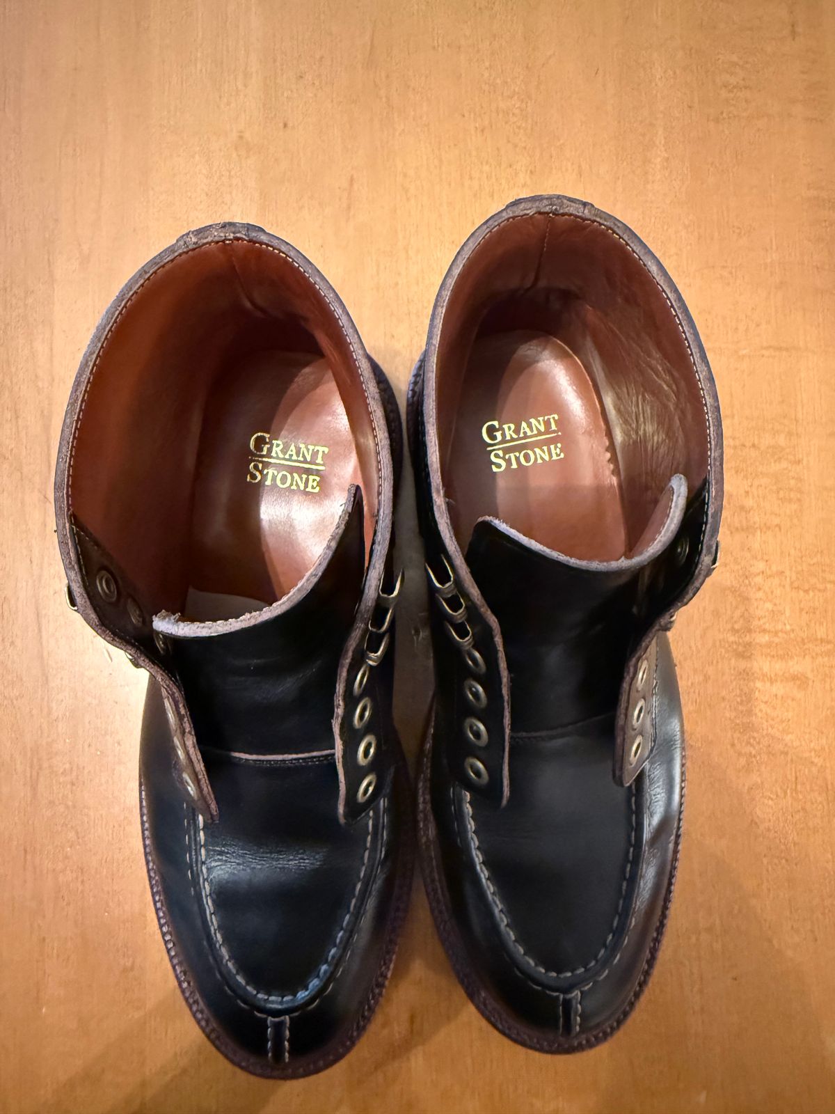 Photo by Bear_runner on October 2, 2025 of the Grant Stone Ottawa Boot in Horween Chromexel.