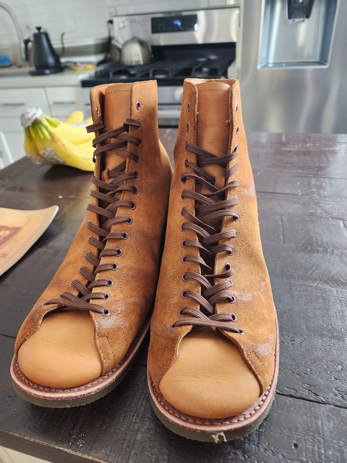 Photo by kierkegaarden on October 7, 2024 of the Dr. Sole Pioneer in Dr. Sole / Tan Roughout.
