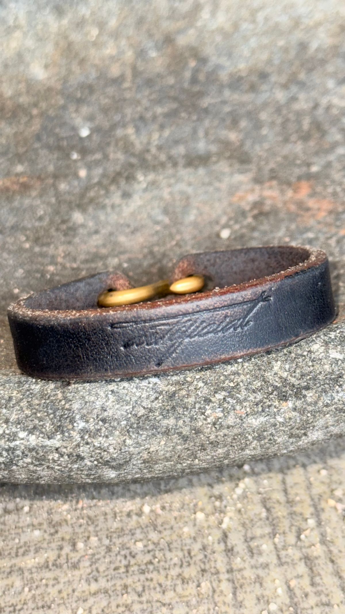 Photo by enggut on December 3, 2025 of the Artificial Goods Bracelet in Indonesian Natural Veg Tan.