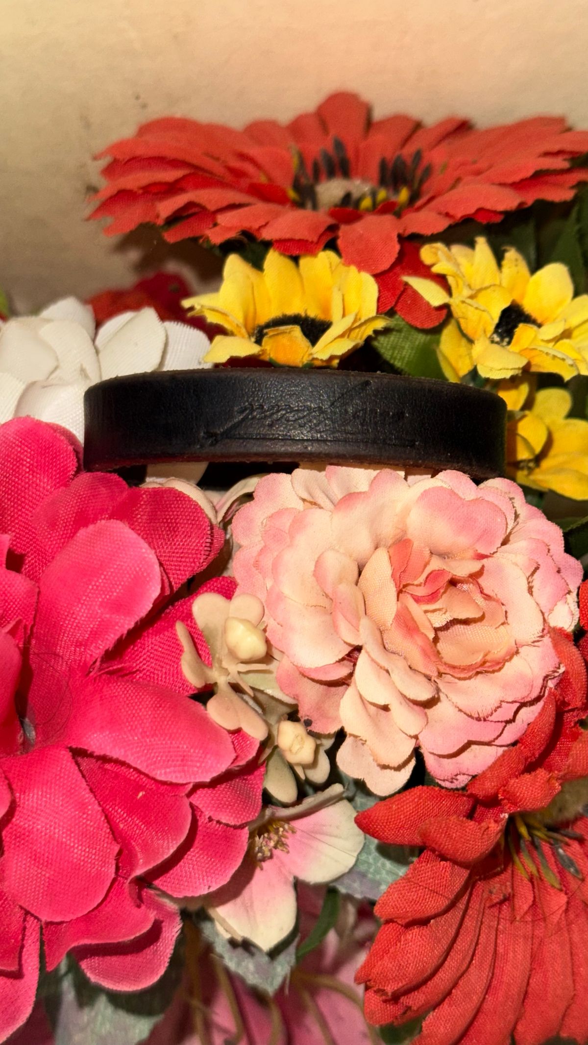 Photo by enggut on December 3, 2025 of the Artificial Goods Bracelet in Indonesian Natural Veg Tan.