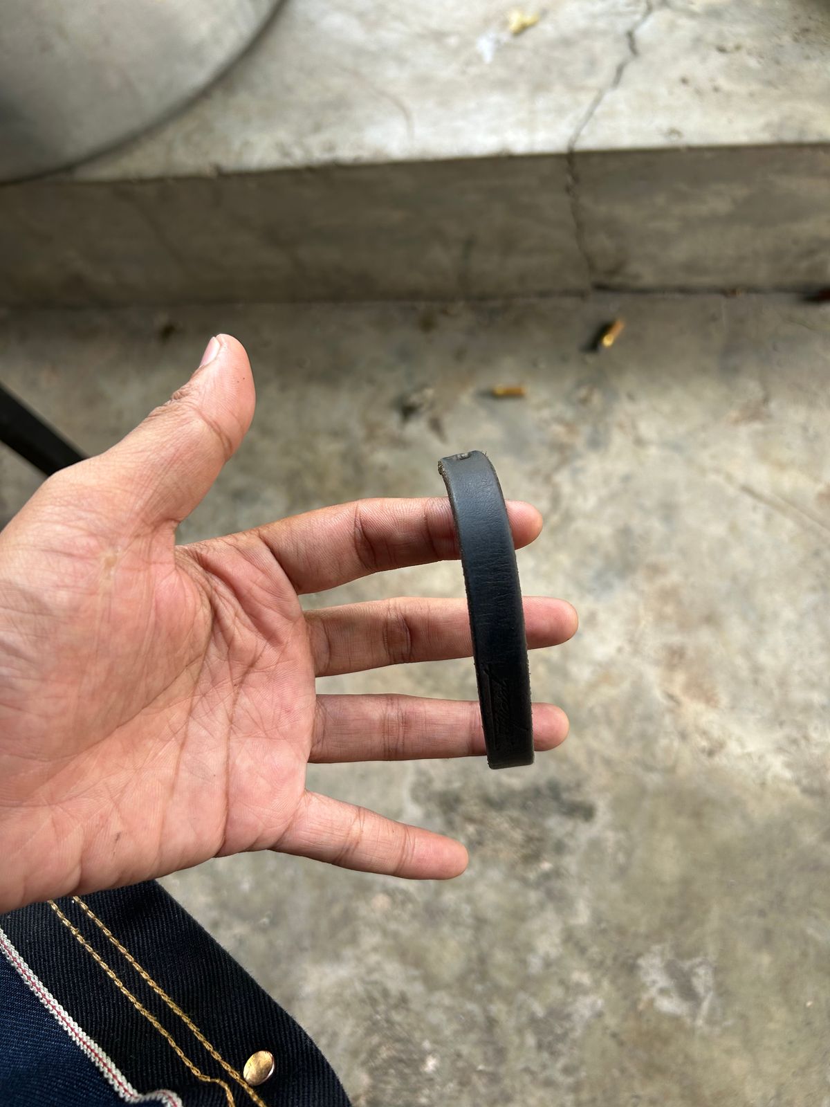 Photo by enggut on February 6, 2026 of the Artificial Goods Bracelet in Indonesian Natural Veg Tan.