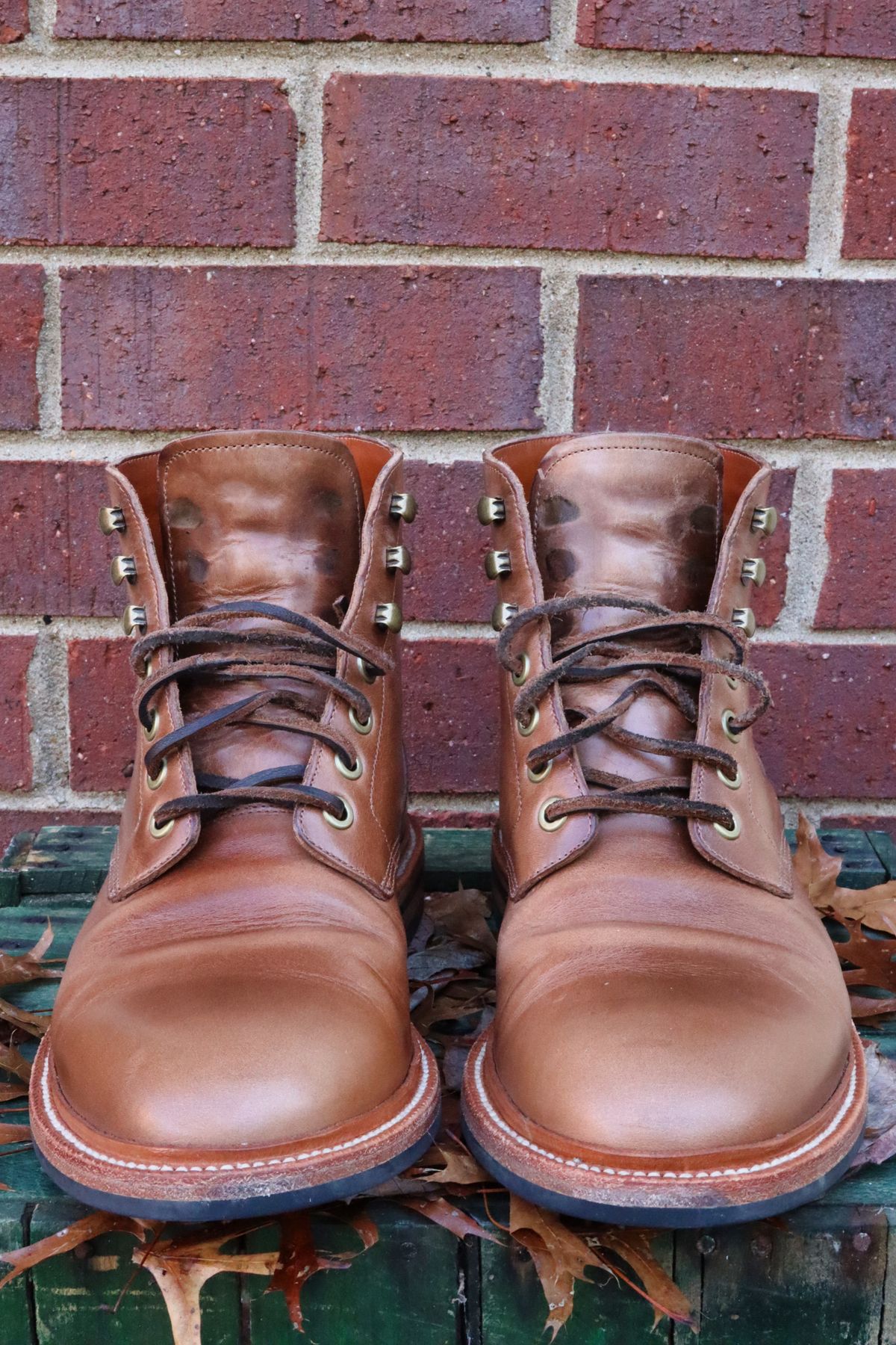 Photo by martinbd615 on November 2, 2024 of the Grant Stone Diesel Boot in Horween Dune Chromexcel.
