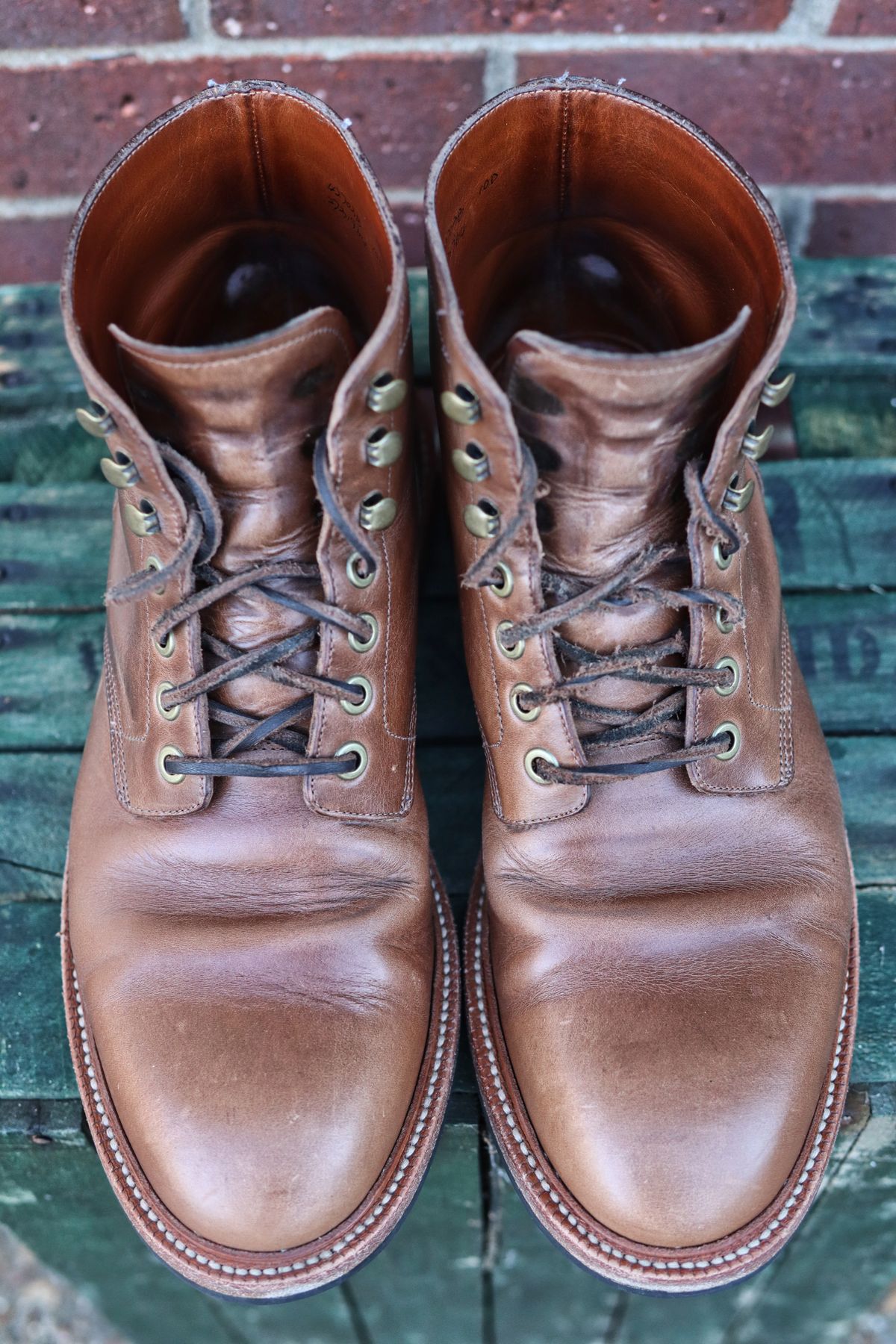 Photo by martinbd615 on January 2, 2025 of the Grant Stone Diesel Boot in Horween Dune Chromexcel.
