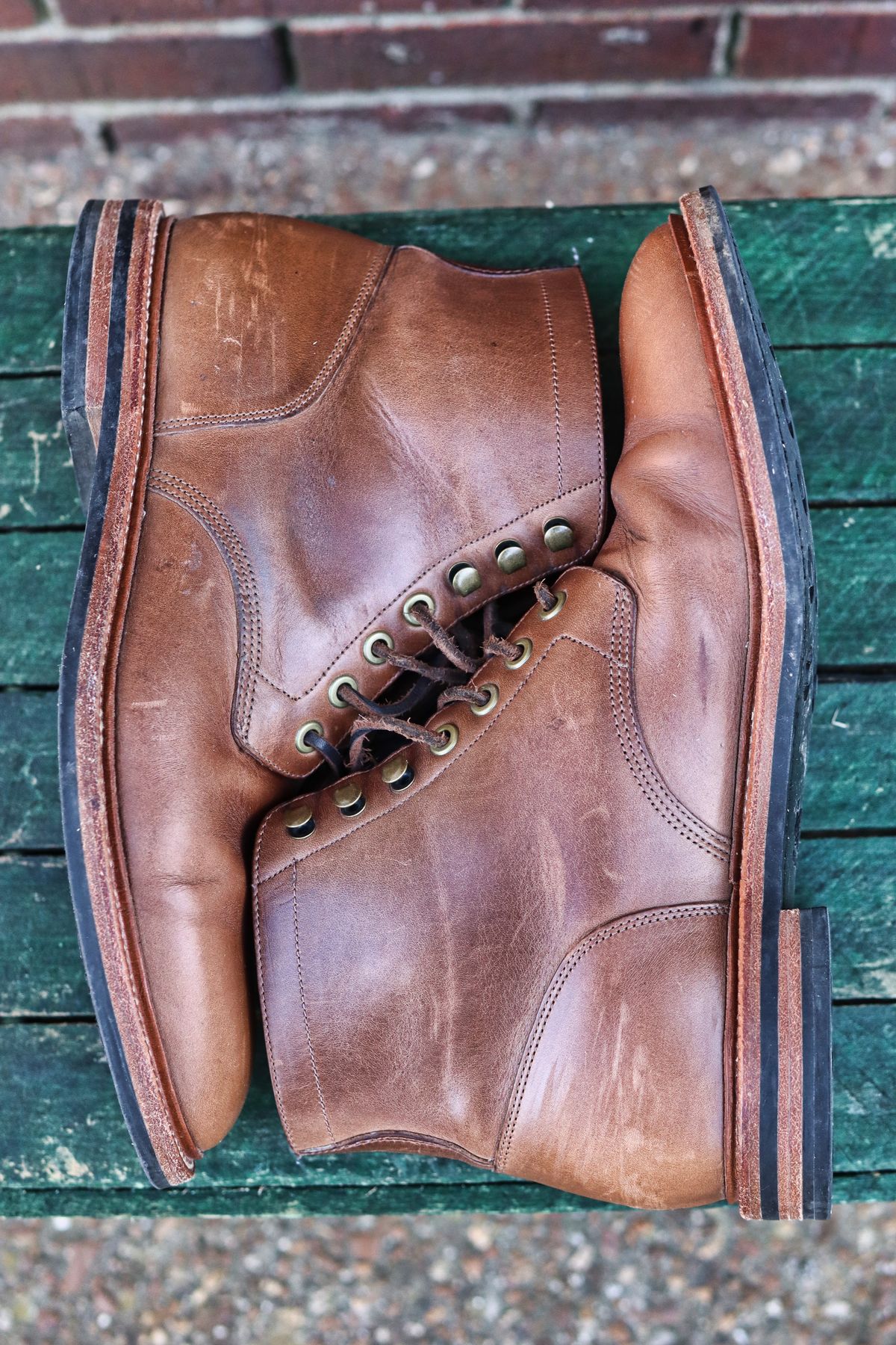 Photo by martinbd615 on June 2, 2017 of the Grant Stone Diesel Boot in Horween Dune Chromexcel.