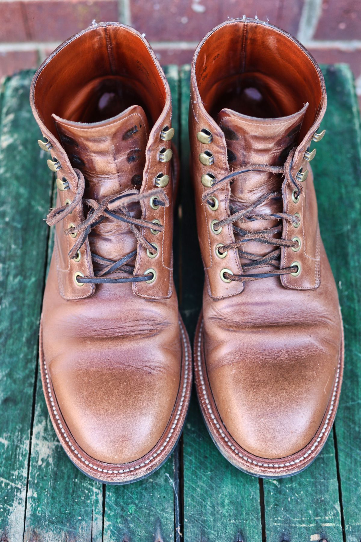 Photo by martinbd615 on June 2, 2017 of the Grant Stone Diesel Boot in Horween Dune Chromexcel.