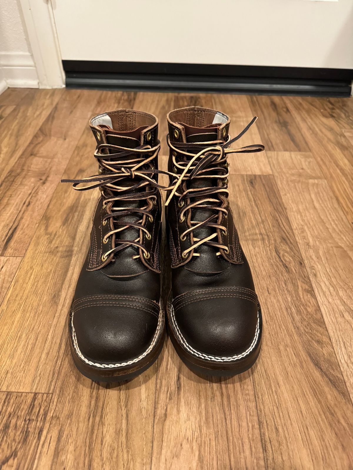 Photo by JayGeeToo on February 20, 2024 of the Nicks Americana in Horween Brown Waxed Flesh.