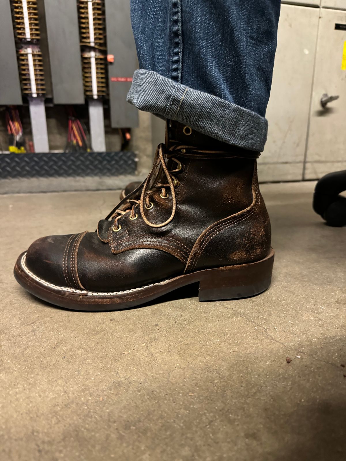 Photo by JayGeeToo on April 22, 2024 of the Nicks Americana in Horween Brown Waxed Flesh.