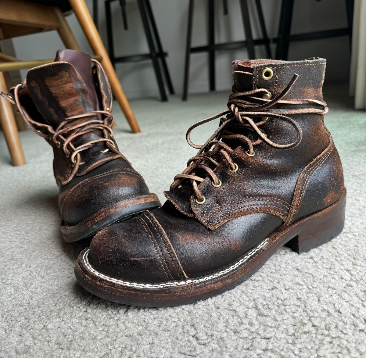 Photo by JayGeeToo on April 24, 2024 of the Nicks Americana in Horween Brown Waxed Flesh.