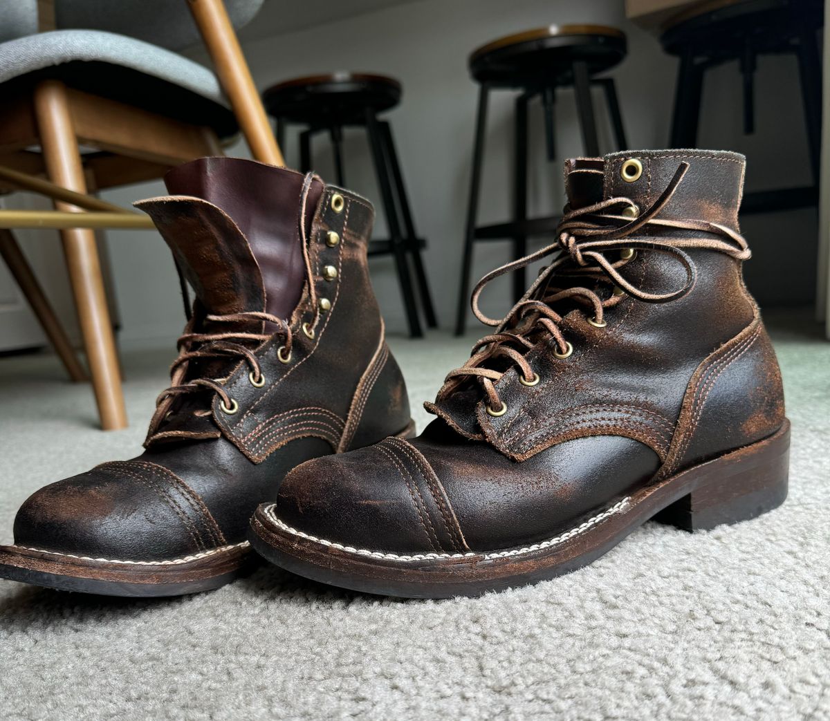 Photo by JayGeeToo on April 24, 2024 of the Nicks Americana in Horween Brown Waxed Flesh.