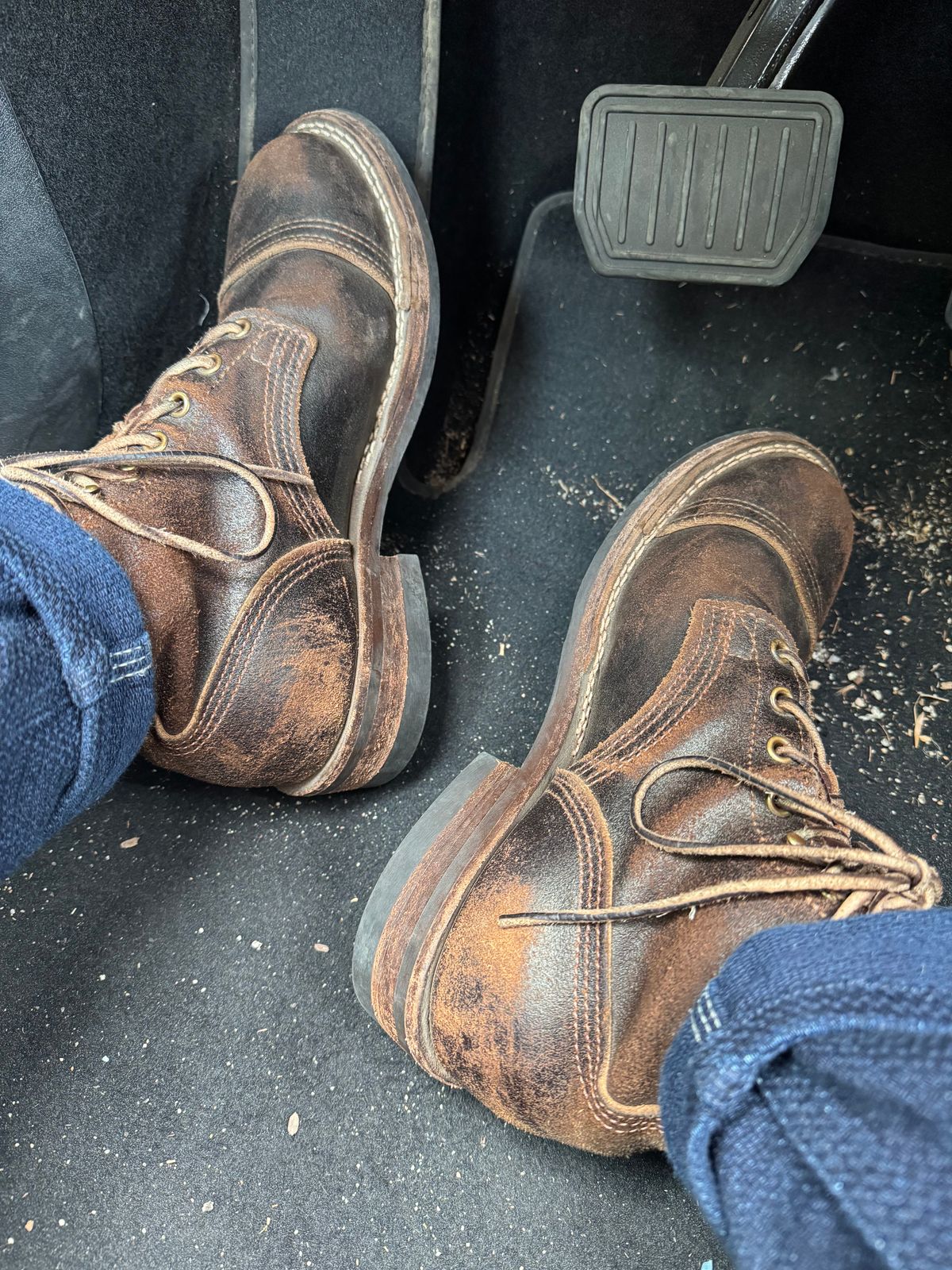Photo by JayGeeToo on March 17, 2025 of the Nicks Americana in Horween Brown Waxed Flesh.