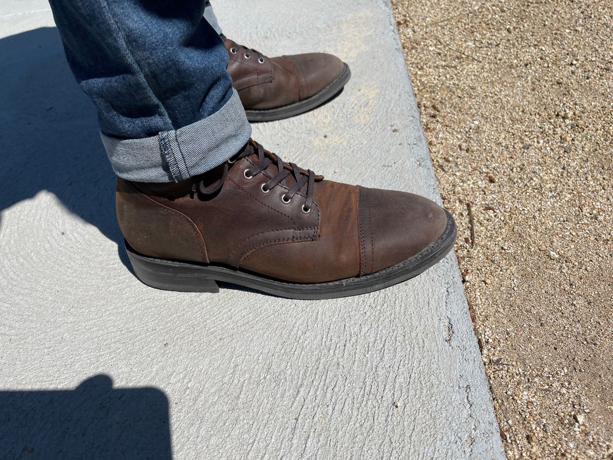Photo by JayGeeToo on April 4, 2023 of the Thursday Captain in Arizona Adobe Rugged & Resilient.
