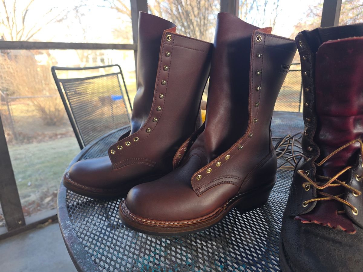 Photo by RabbitsOnTheMoon on February 10, 2026 of the White's x Rose Anvil Drifter in Seidel Red Dog Oil Tan.