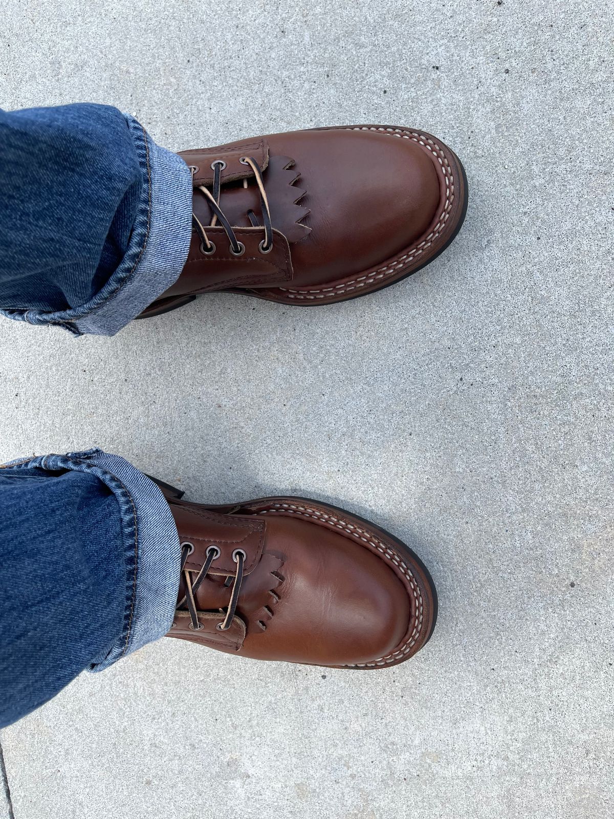 Photo by nosniv on May 18, 2024 of the White's 350 Cruiser in Horween British Tan Chromexcel.