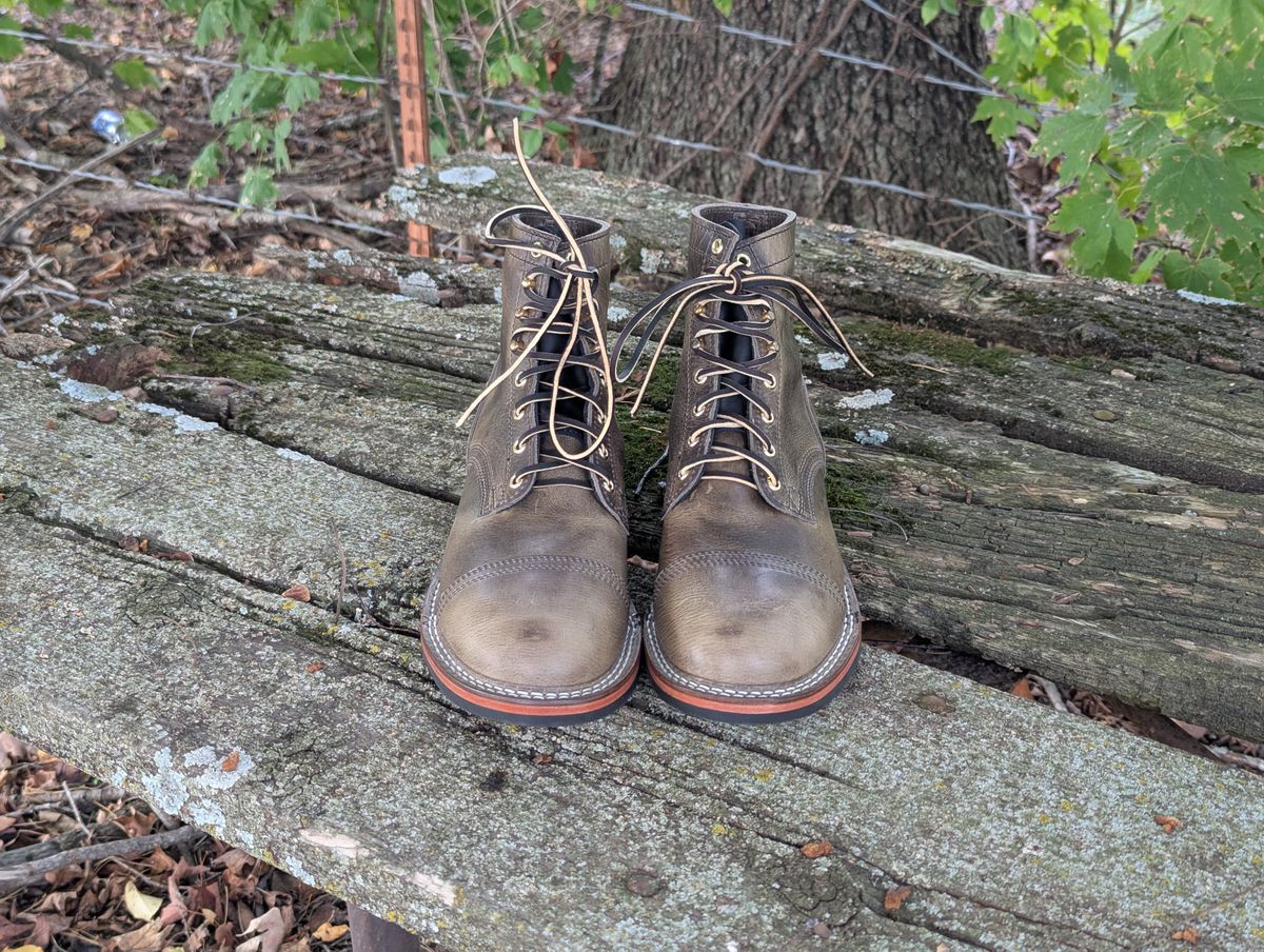 Photo by ABlazinBlueToe on October 1, 2025 of the Nicks Americana in Horween Charcoal Cypress.