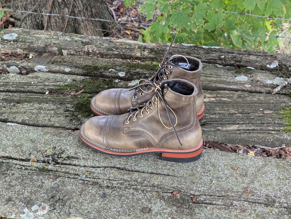 Photo by ABlazinBlueToe on October 1, 2025 of the Nicks Americana in Horween Charcoal Cypress.