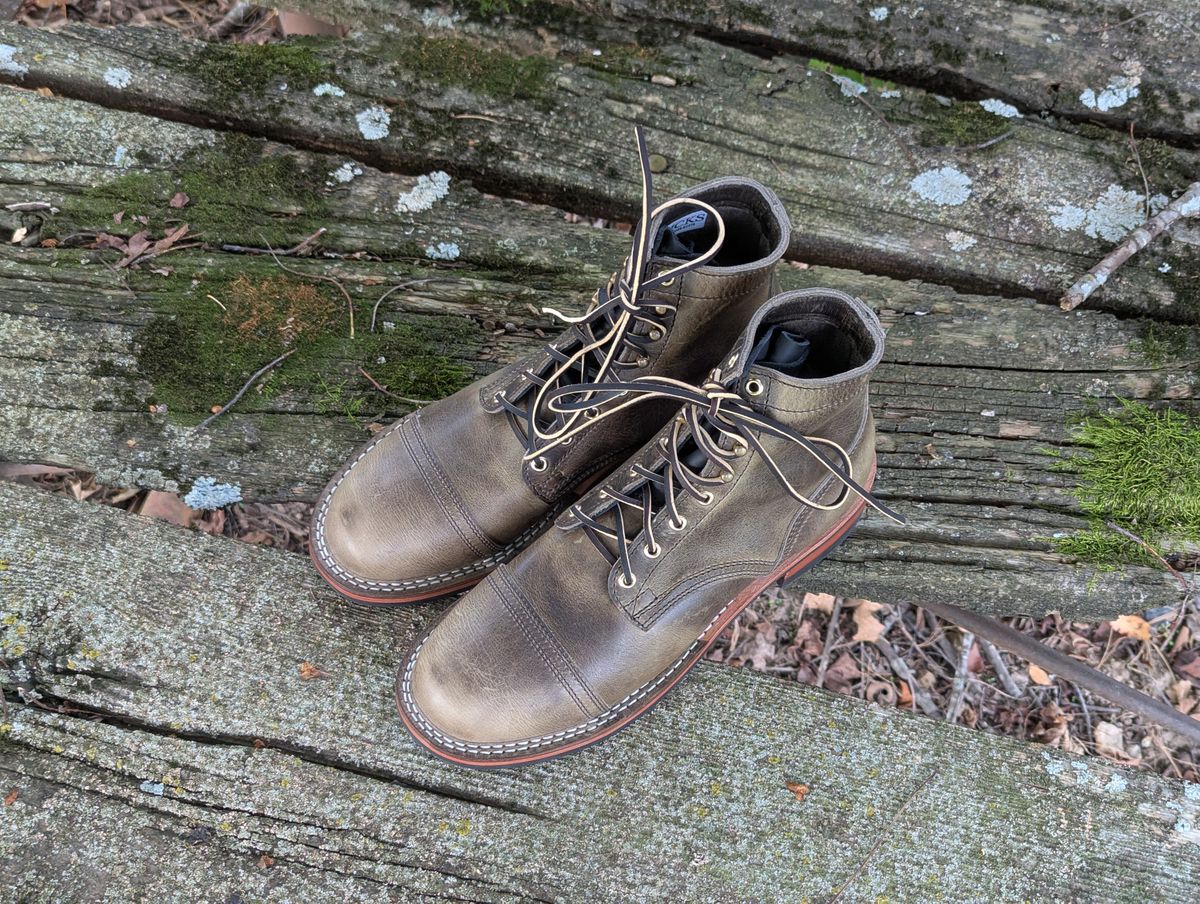 Photo by ABlazinBlueToe on October 1, 2025 of the Nicks Americana in Horween Charcoal Cypress.