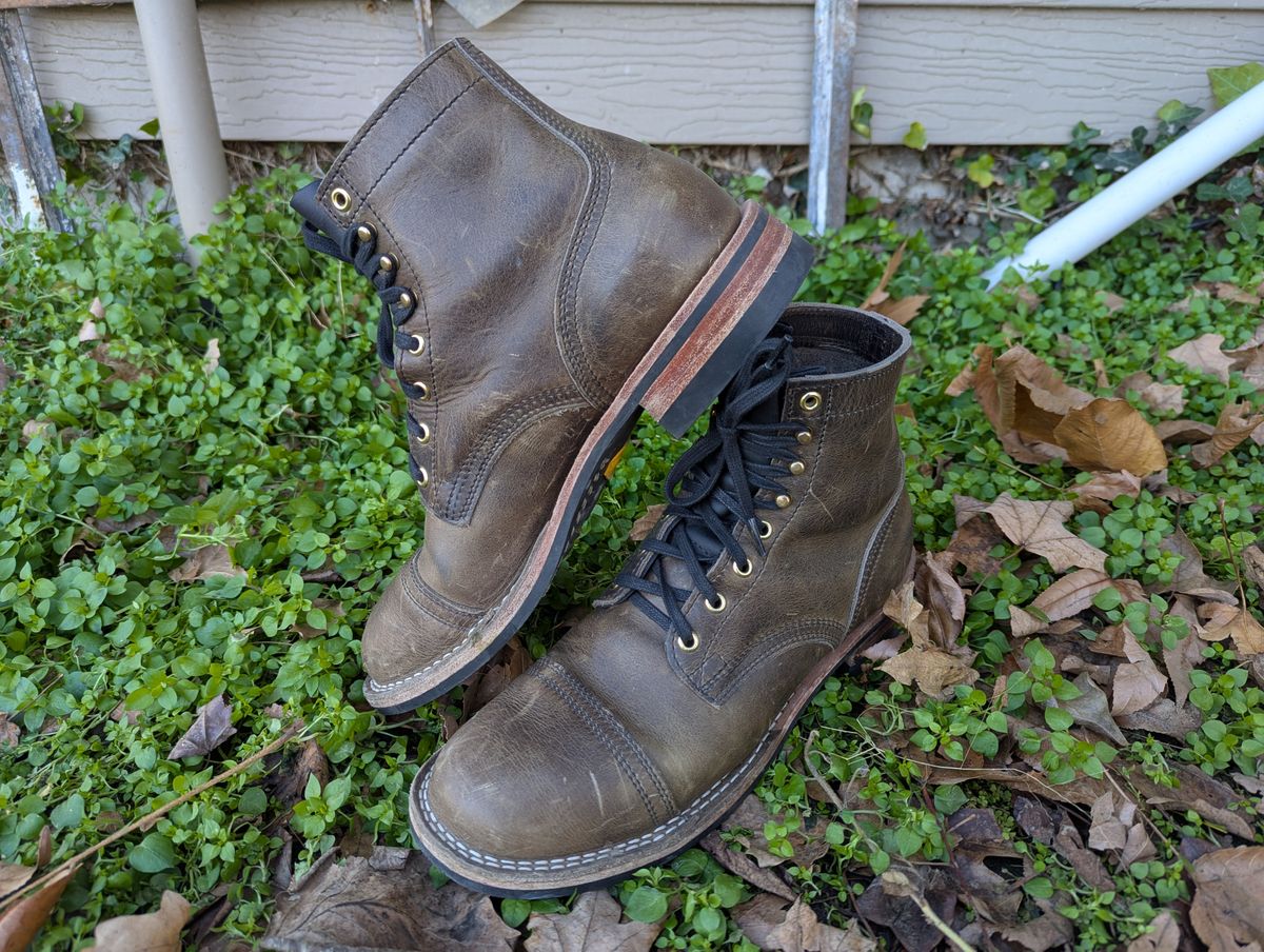 Photo by ABlazinBlueToe on December 5, 2025 of the Nicks Americana in Horween Charcoal Cypress.