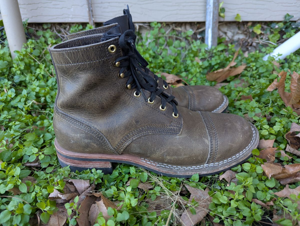 Photo by ABlazinBlueToe on December 5, 2025 of the Nicks Americana in Horween Charcoal Cypress.