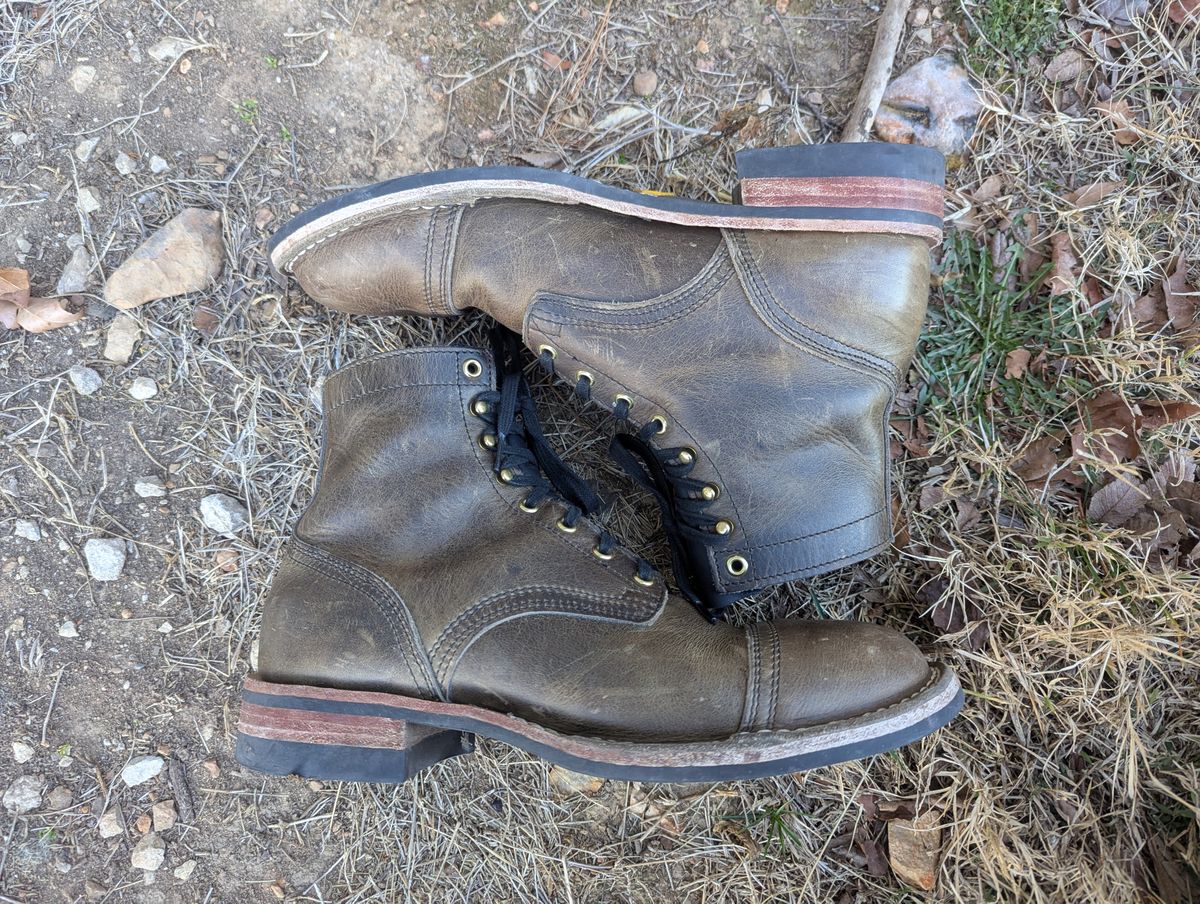 Photo by ABlazinBlueToe on January 5, 2026 of the Nicks Americana in Horween Charcoal Cypress.