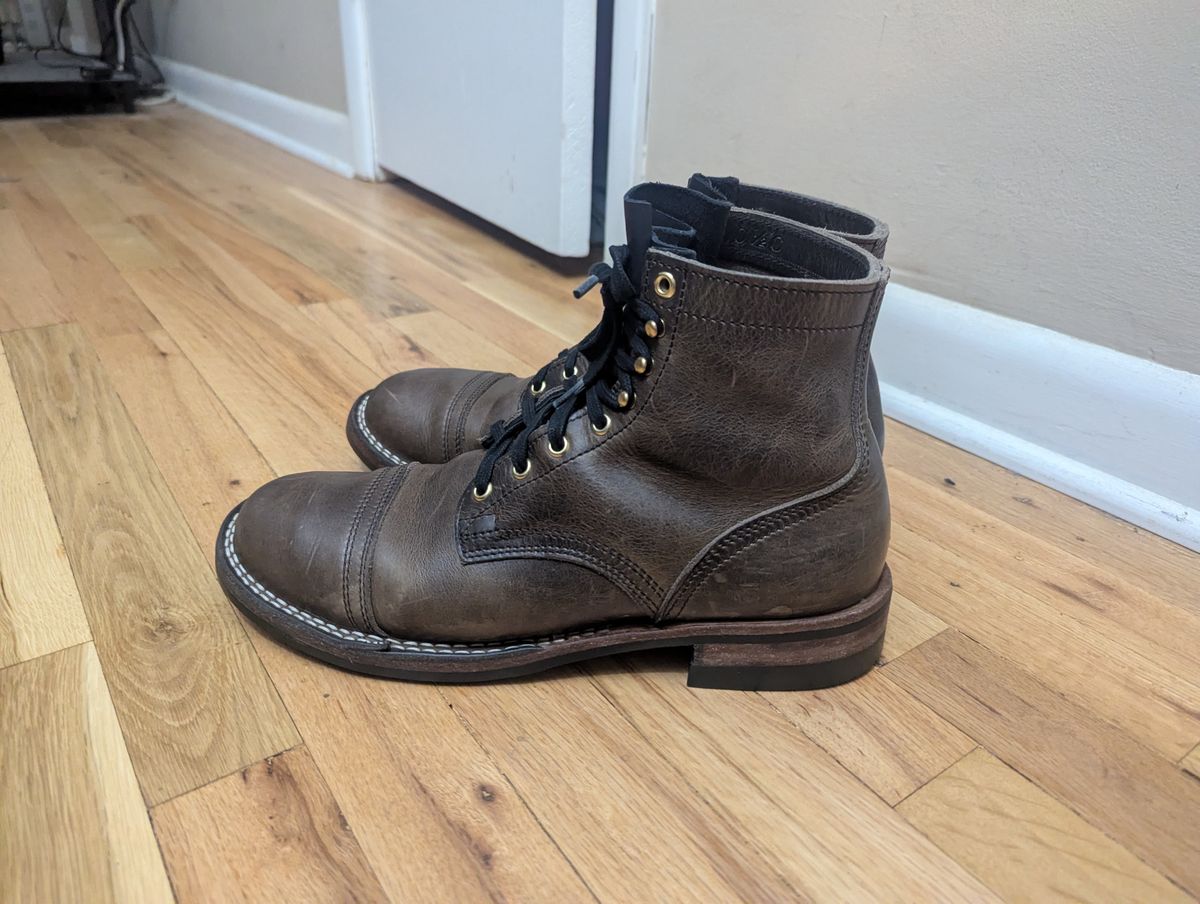 Photo by ABlazinBlueToe on February 6, 2026 of the Nicks Americana in Horween Charcoal Cypress.