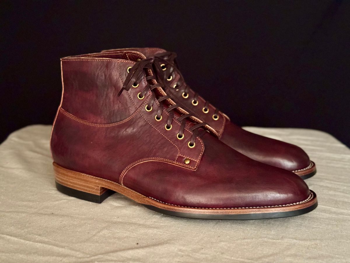 Photo by archwild on November 5, 2025 of the Østmo X Iron Boots Type 1 in Hand-Dyed Burgundy Maryam Washed Horsehide.